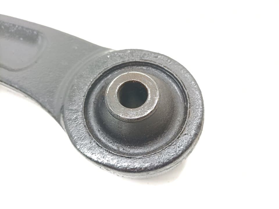 Brazo suspension inferior delantero derecho PEUGEOT 3008 4