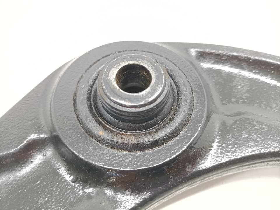 Brazo suspension inferior delantero derecho PEUGEOT 3008 3