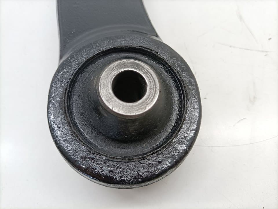 Brazo suspension inferior delantero izquierdo PEUGEOT 3008 3