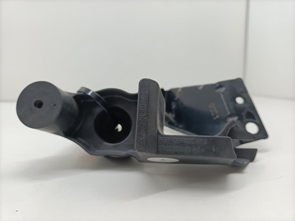 Recambio PEUGEOT 3008 ref. 9685935880 2