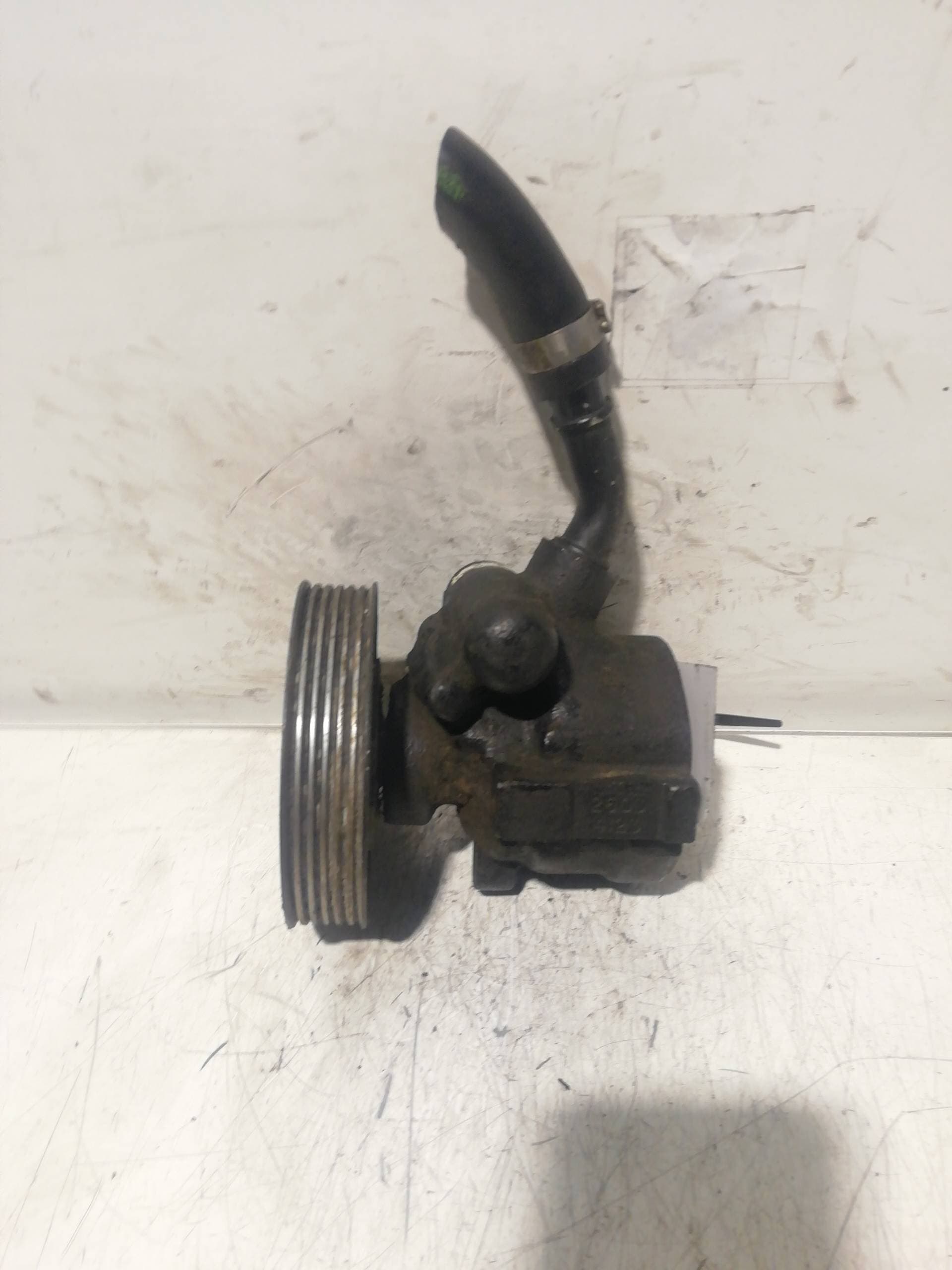 Bomba direccion PEUGEOT BOXER CAJA CERRADA (RS2850)(230)(->02) 4