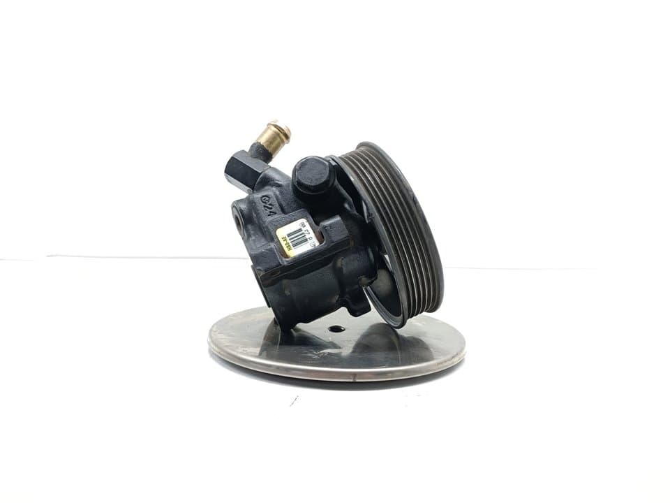 Bomba direccion FORD FOCUS BERLINA (CAK)