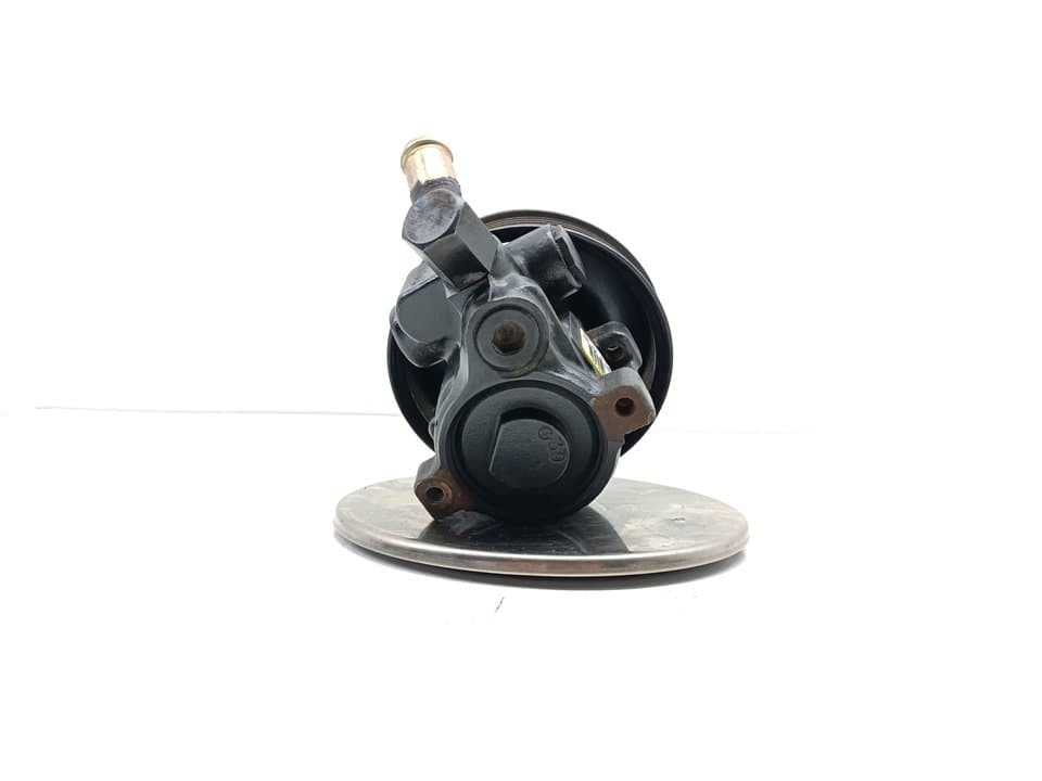 Bomba direccion FORD FOCUS BERLINA (CAK) 3