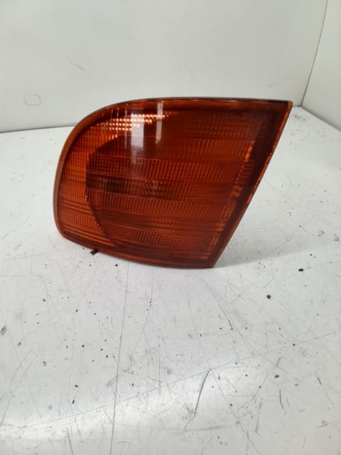 Piloto lateral izquierdo MERCEDES-BENZ VITO (W638) CAJA CERRADA