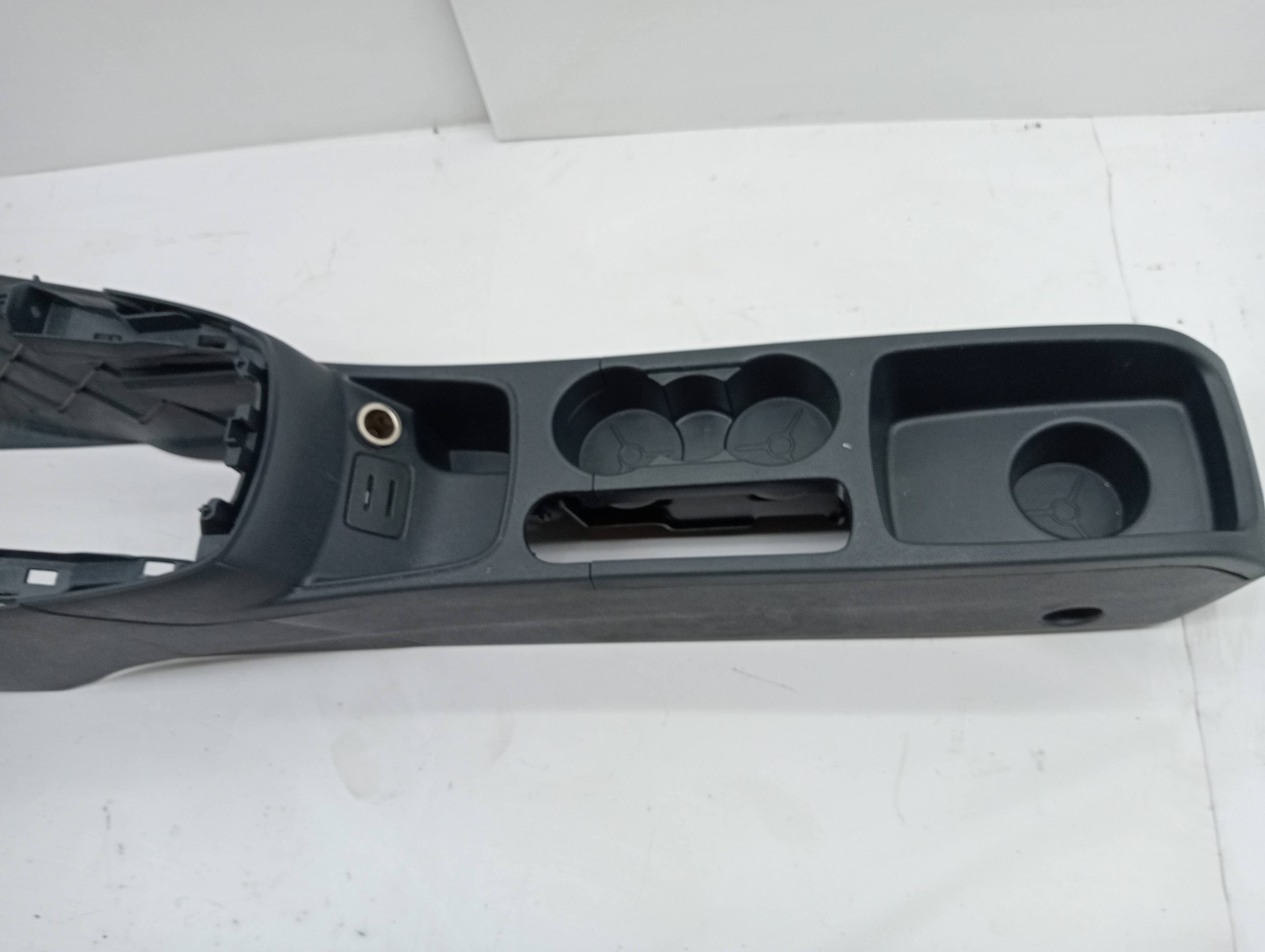 Consola central FORD FIESTA BERLINA 2