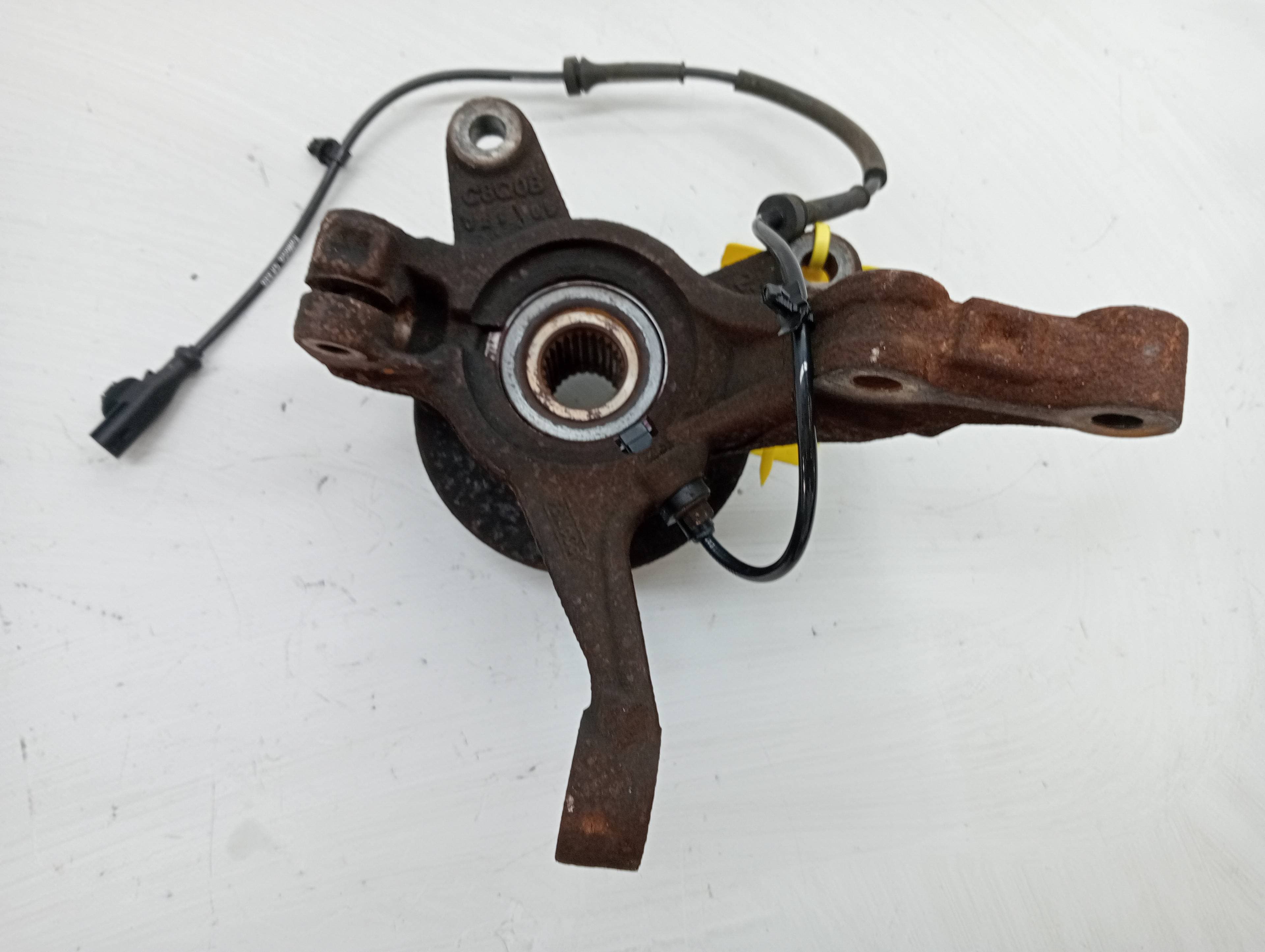 Mangueta delantera derecha FORD FIESTA BERLINA 2