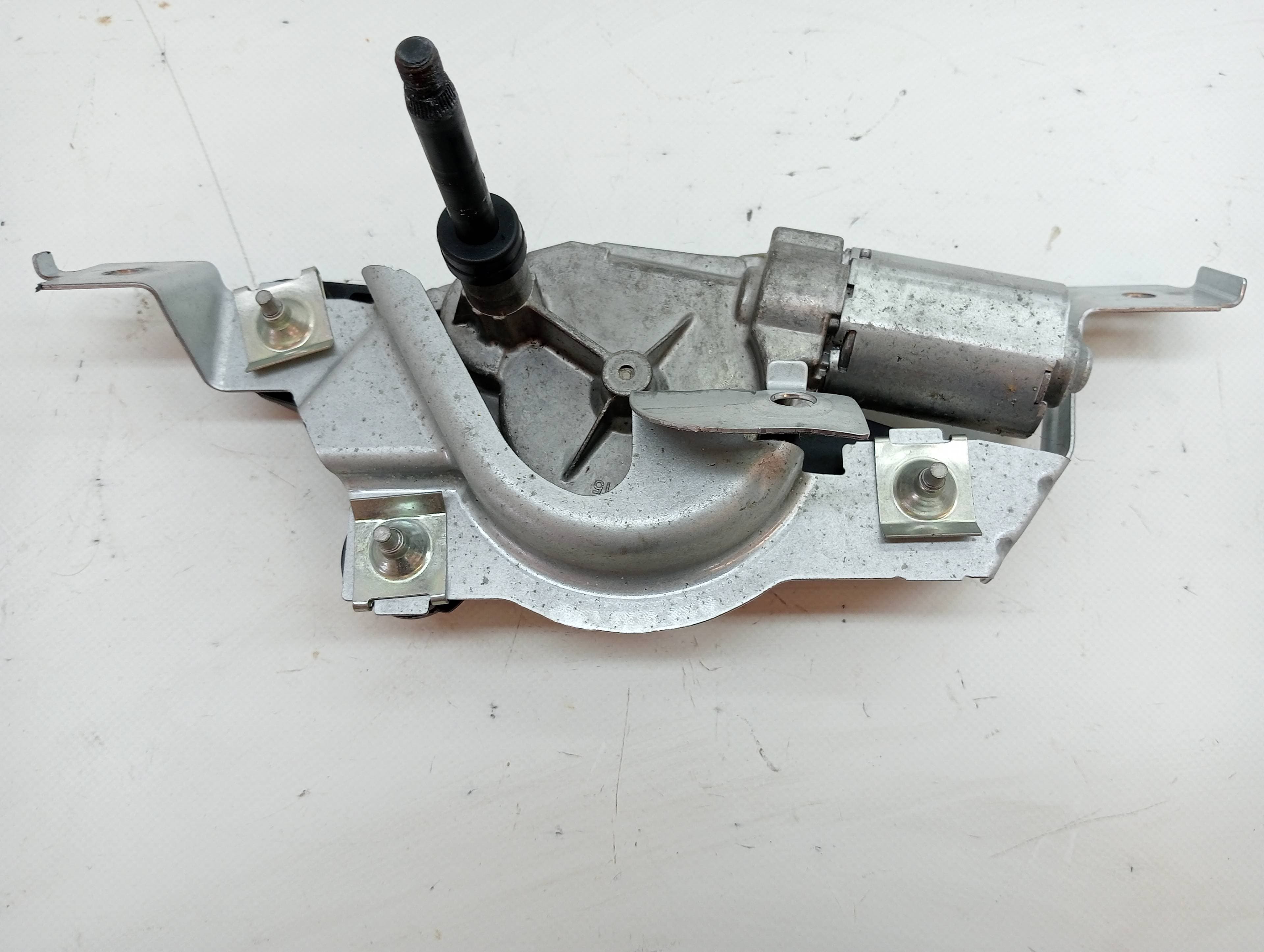 Motor limpia trasero FORD FIESTA BERLINA 2