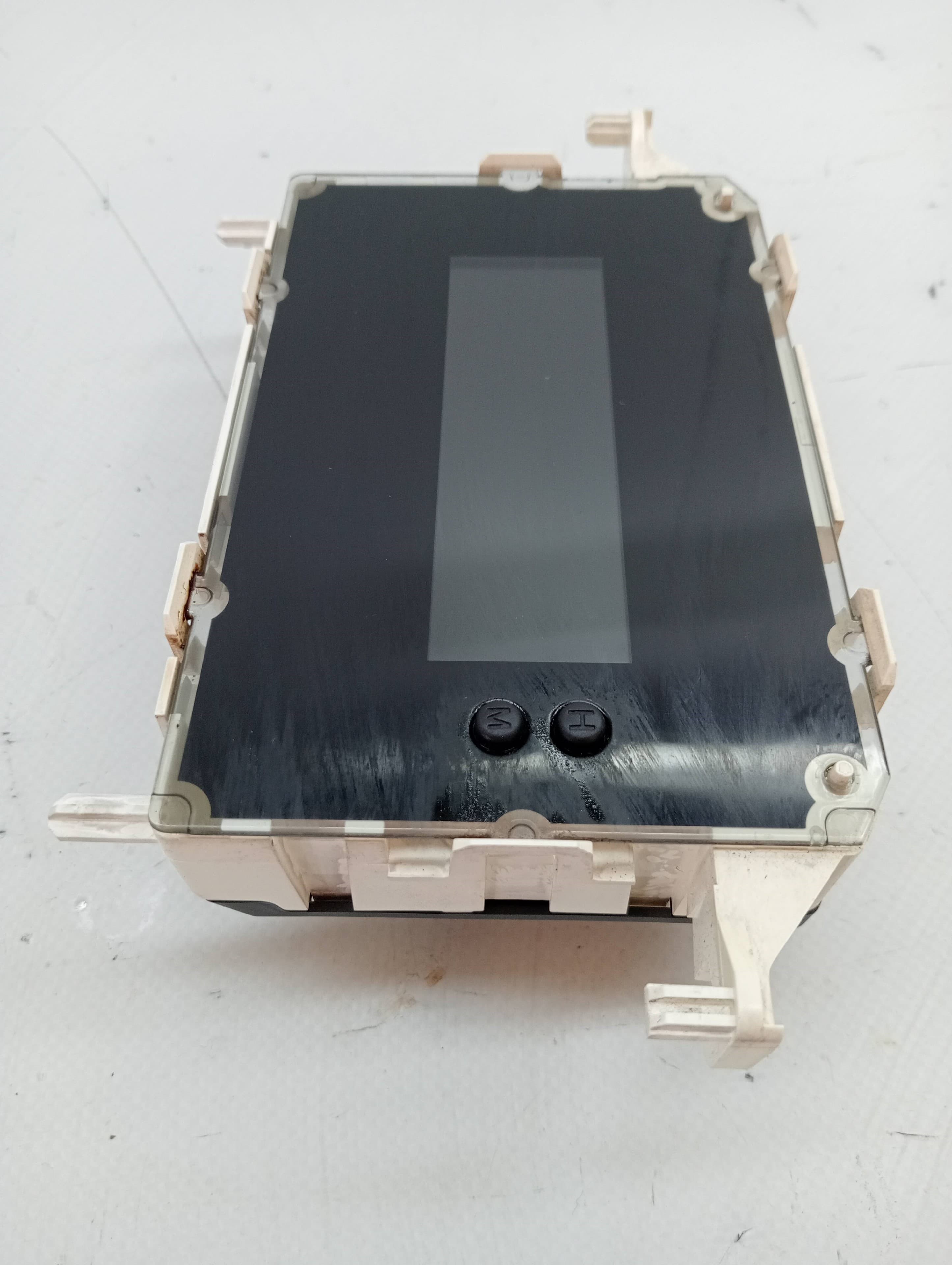 Pantalla multifuncion FORD FIESTA BERLINA 2