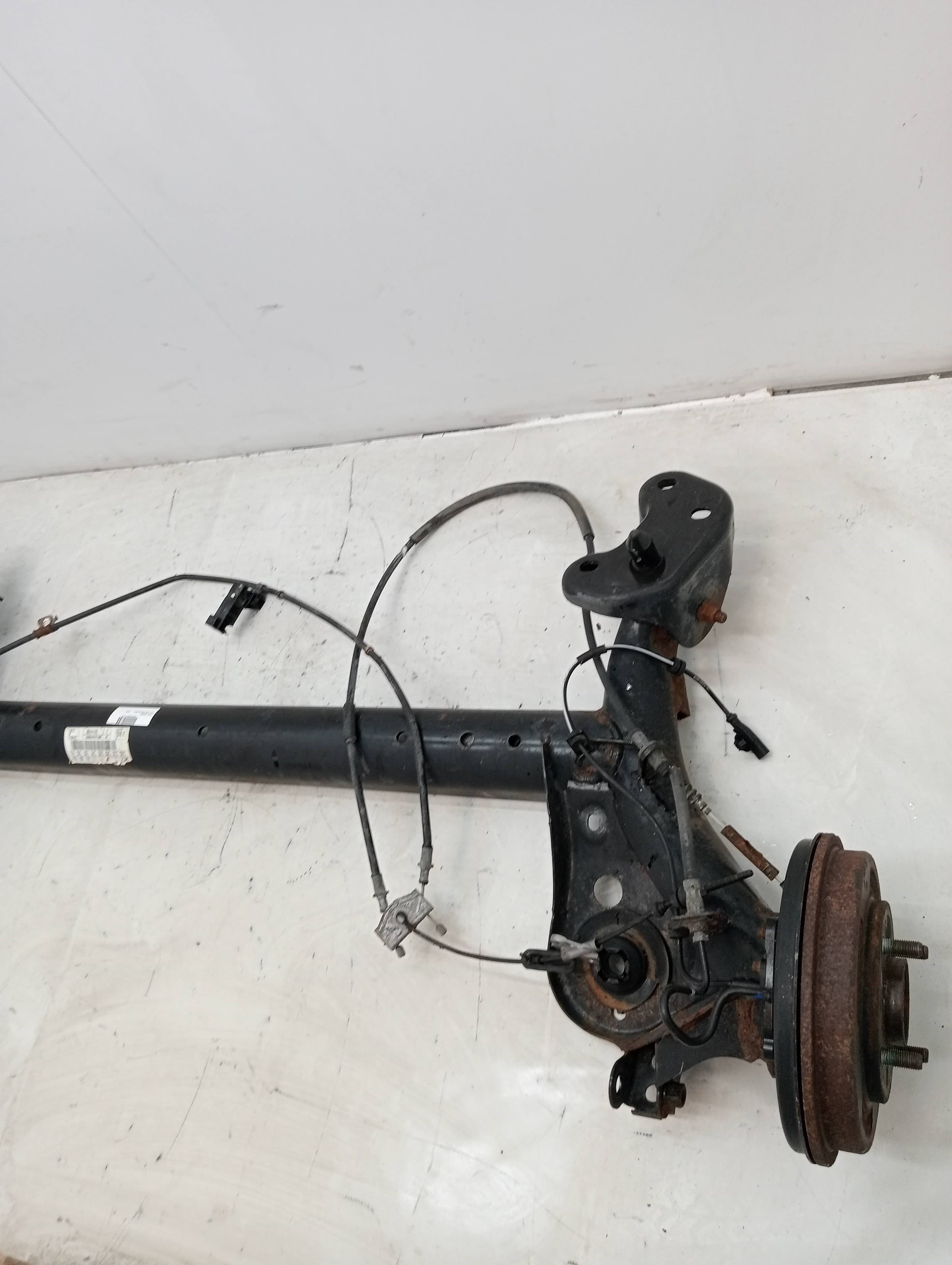 Puente trasero FORD FIESTA BERLINA 2