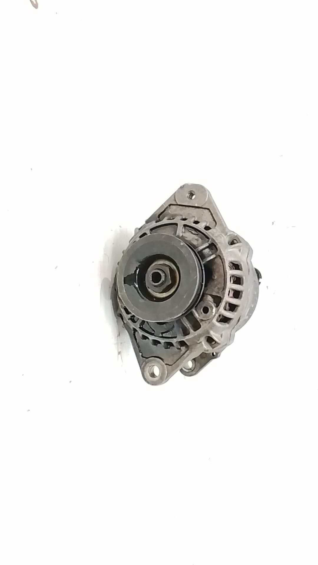 Alternador NISSAN TERRANO (WD21)