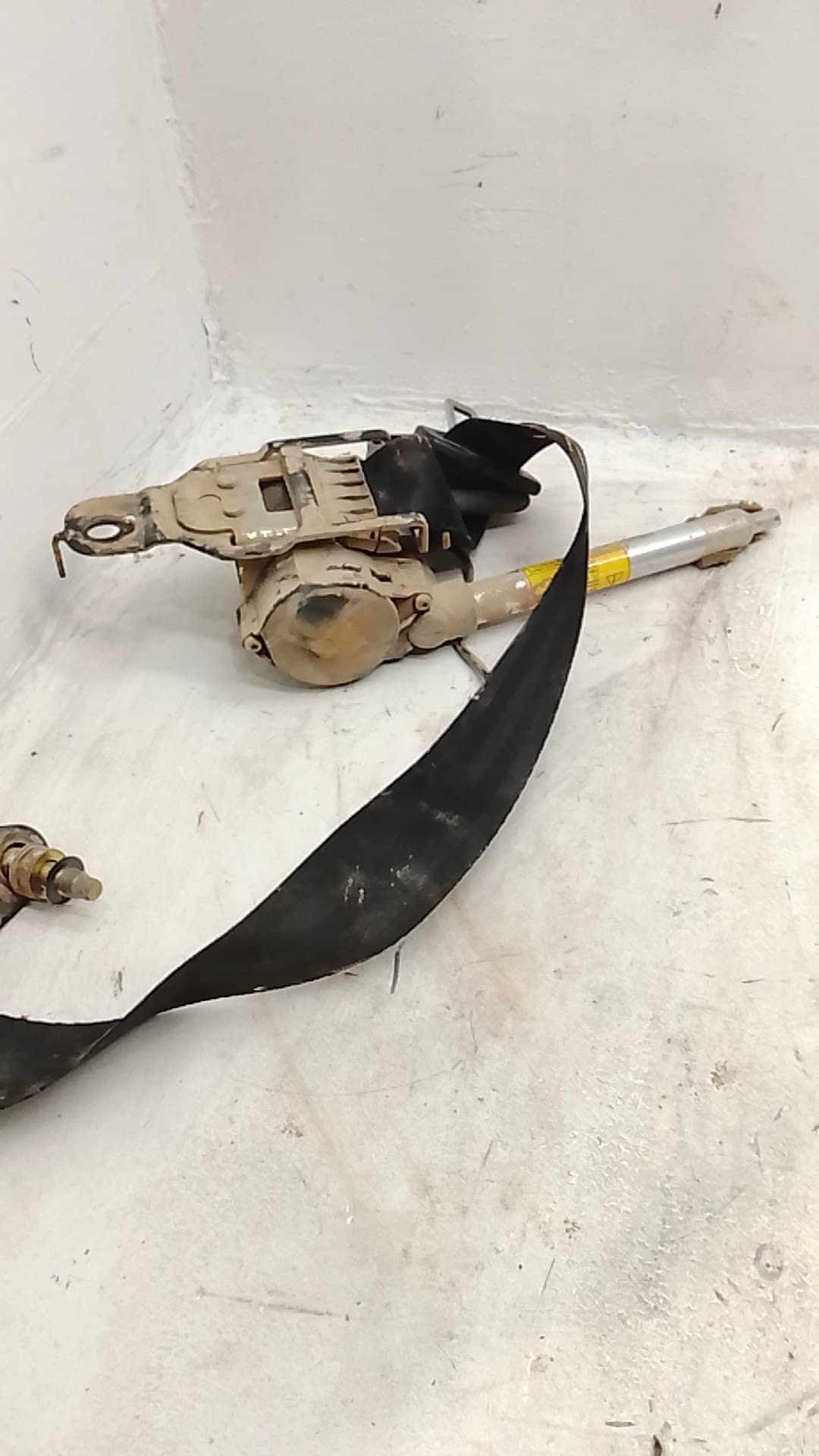 Cinturon seguridad delantero derecho NISSAN TERRANO (WD21) 3