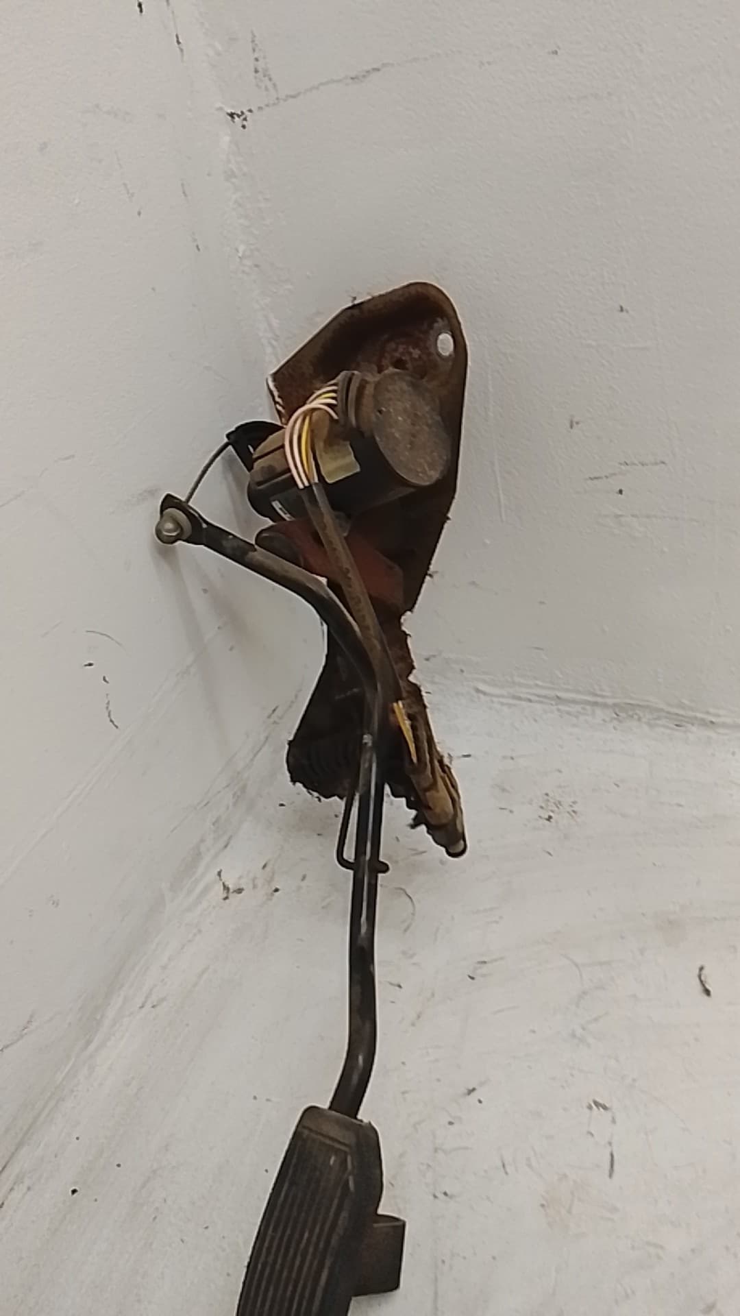 Pedal acelerador NISSAN TERRANO (WD21) 2