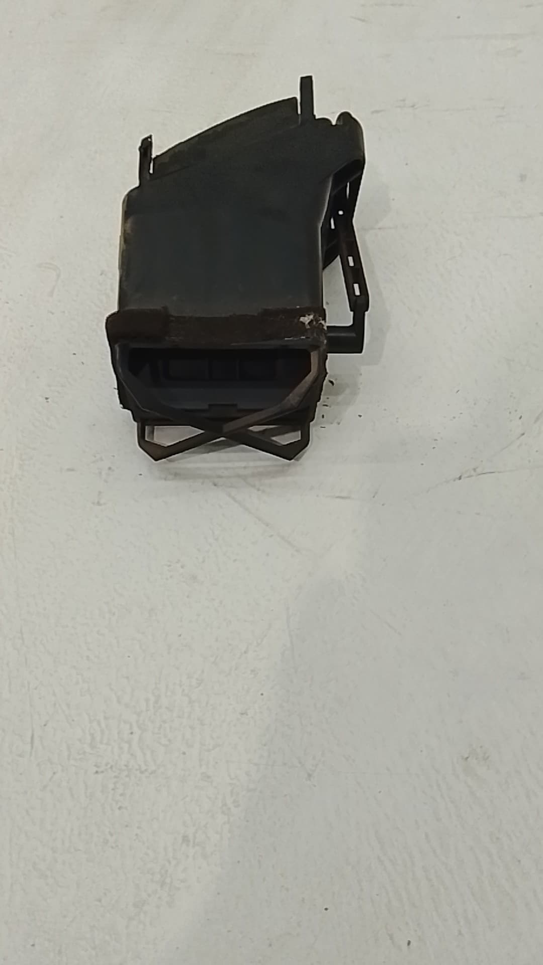 Recambio NISSAN TERRANO (WD21) ref. 687611F100