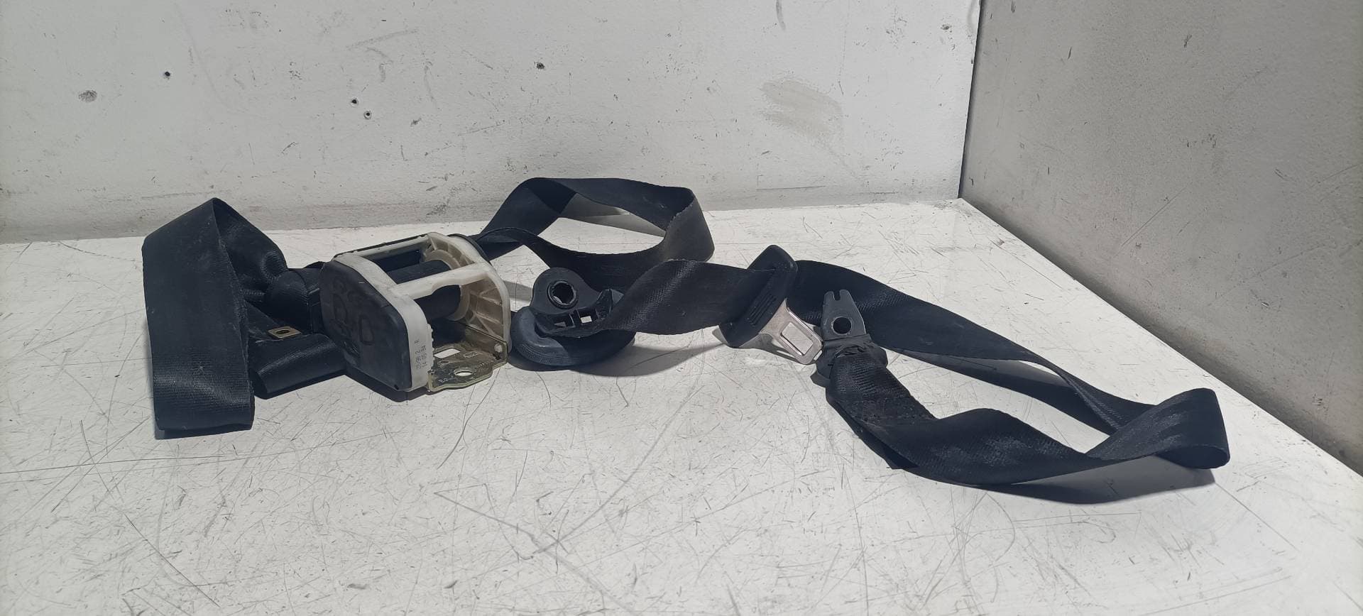 Cinturon seguridad delantero derecho SEAT CORDOBA BERLINA (6K2)