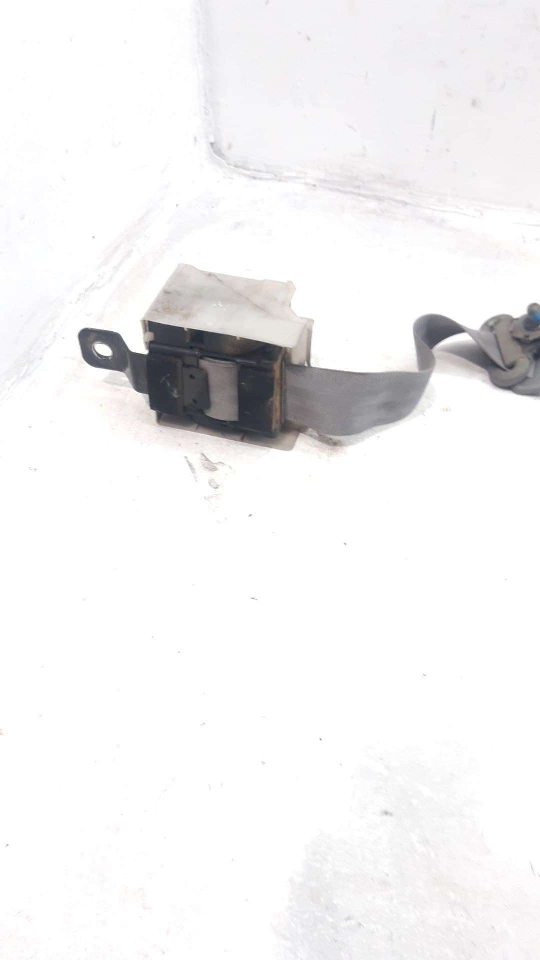 Cinturon seguridad delantero izquierdo MITSUBISHI L200 (K3_T, K2_T, K1_T, K0_T) 3