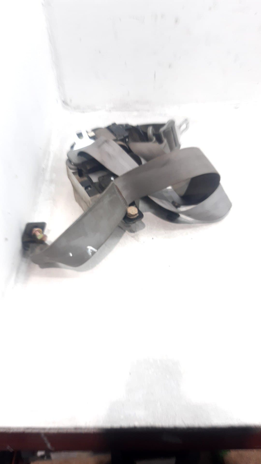 Cinturon seguridad trasero izquierdo MITSUBISHI L200 (K3_T, K2_T, K1_T, K0_T)