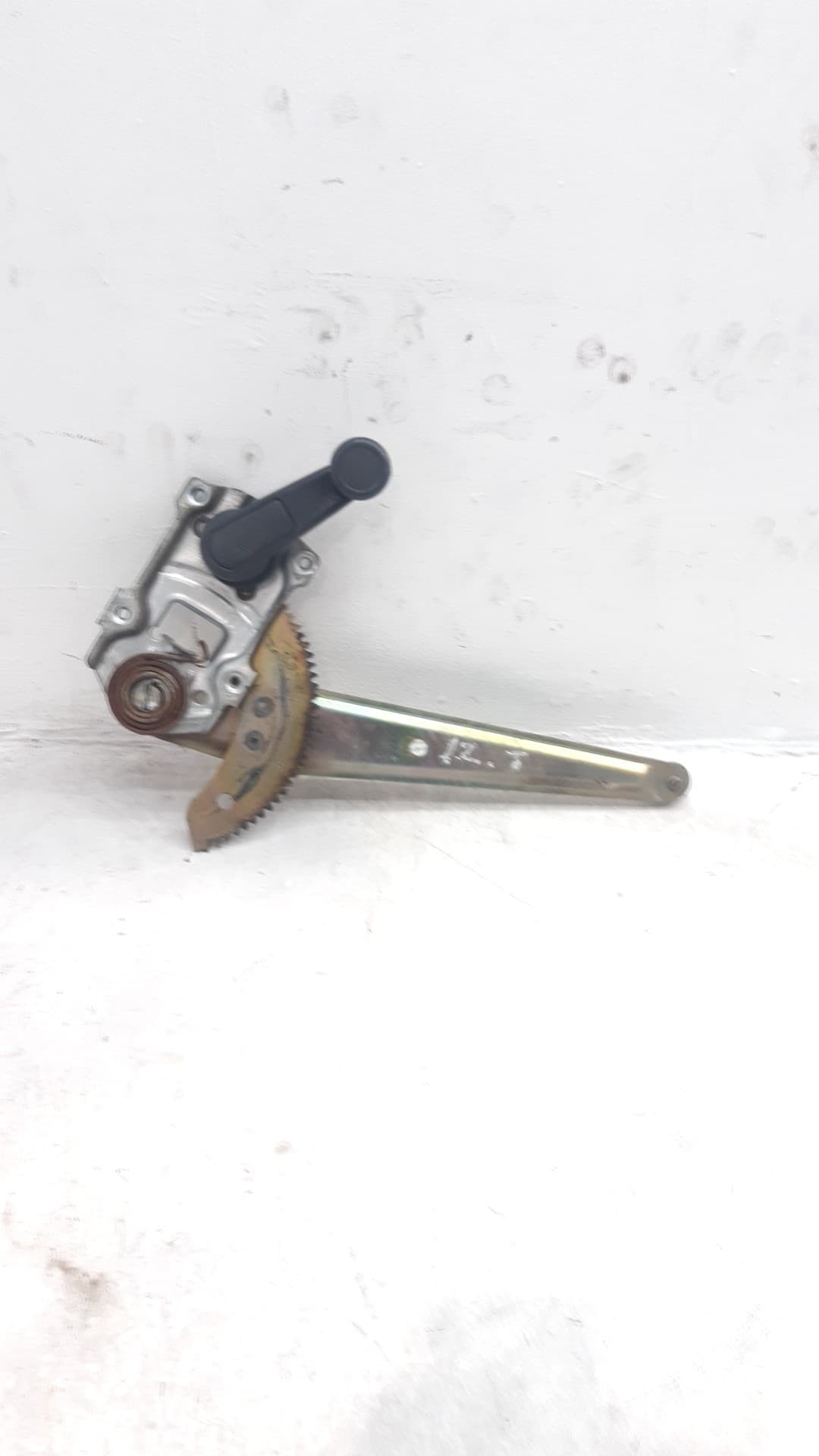Elevalunas trasero izquierdo MITSUBISHI L200 (K3_T, K2_T, K1_T, K0_T)
