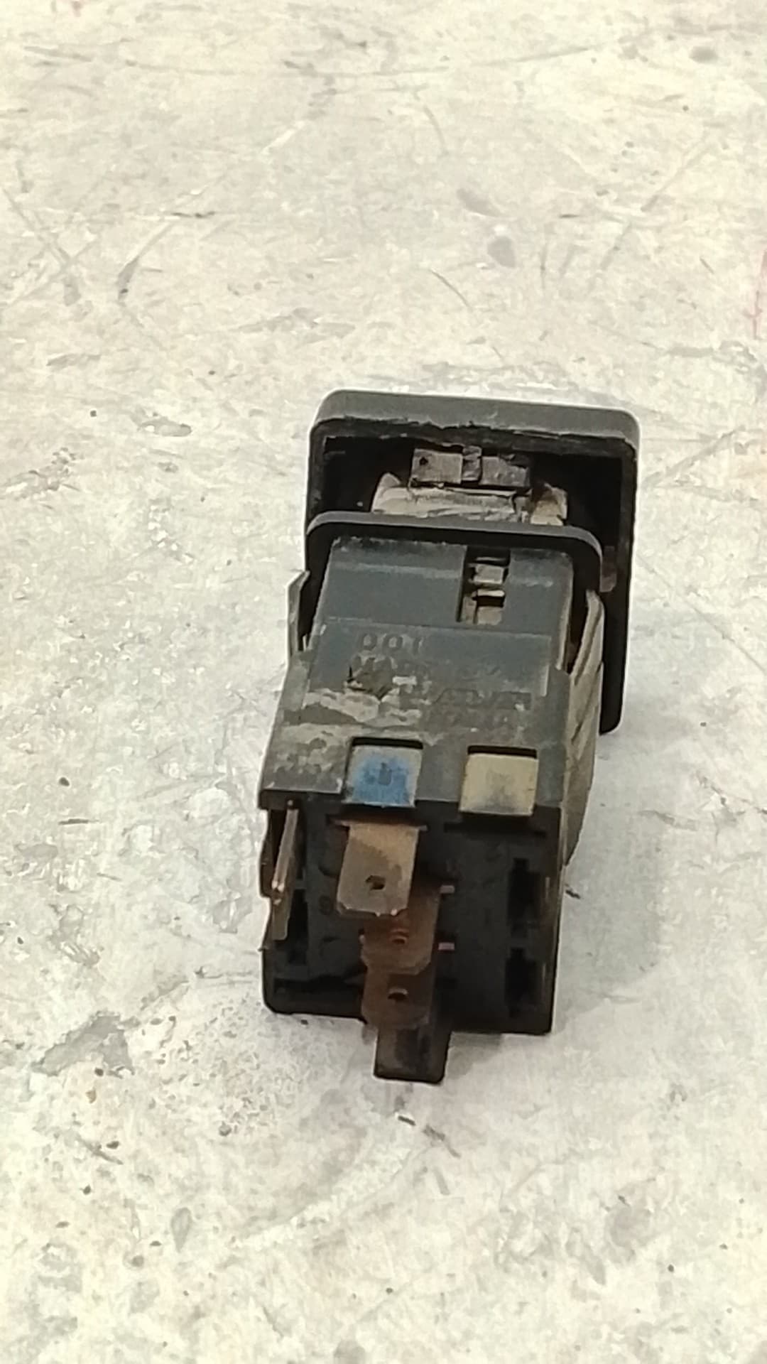 Mando luces MITSUBISHI L200 (K3_T, K2_T, K1_T, K0_T) 2