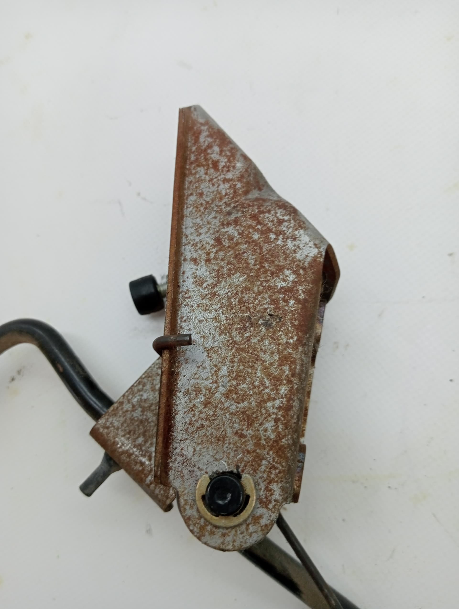 Pedal acelerador SUZUKI JIMNY SN (FJ) 2