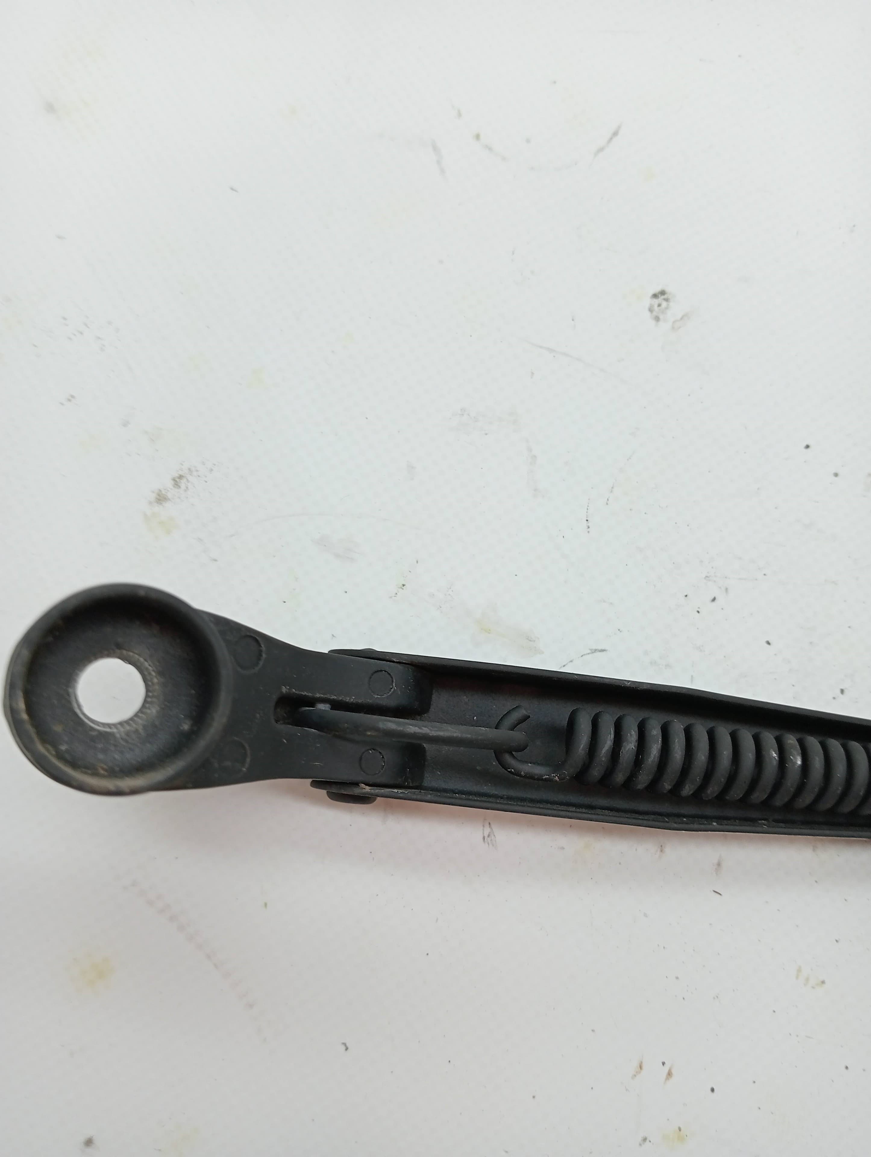 Brazo limpia delantero derecho SUZUKI JIMNY SN (FJ) 3