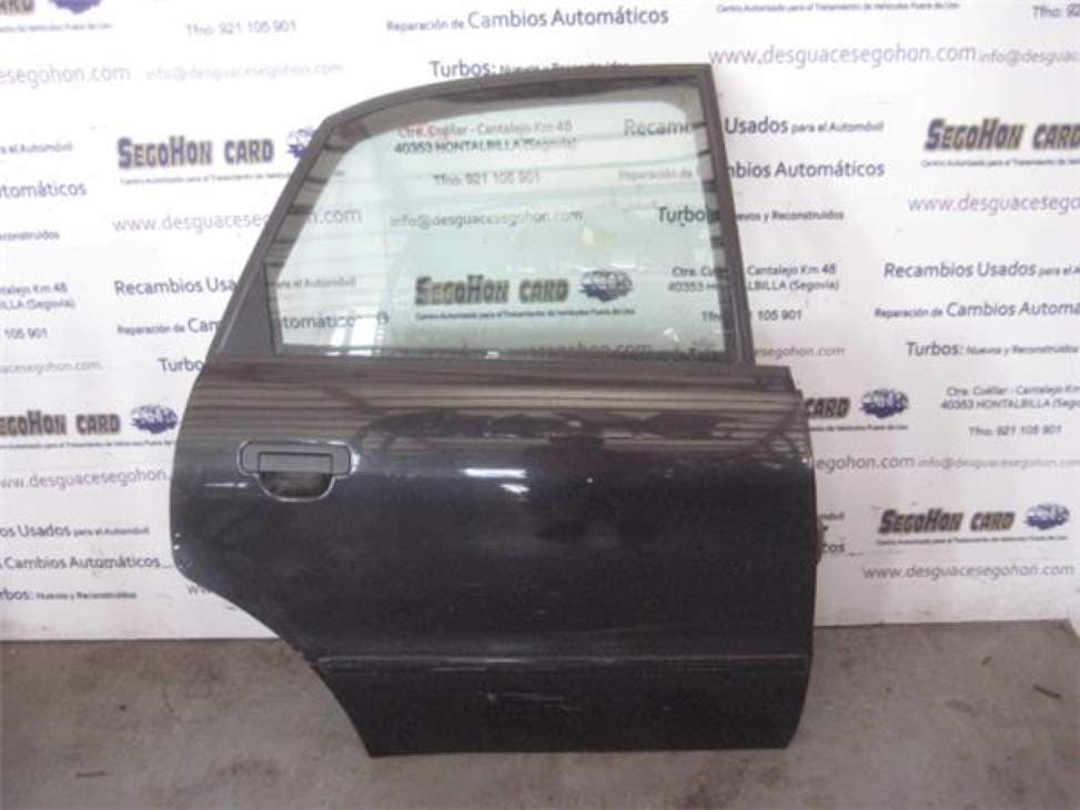 Puerta trasera derecha AUDI A4 BERLINA (B5)