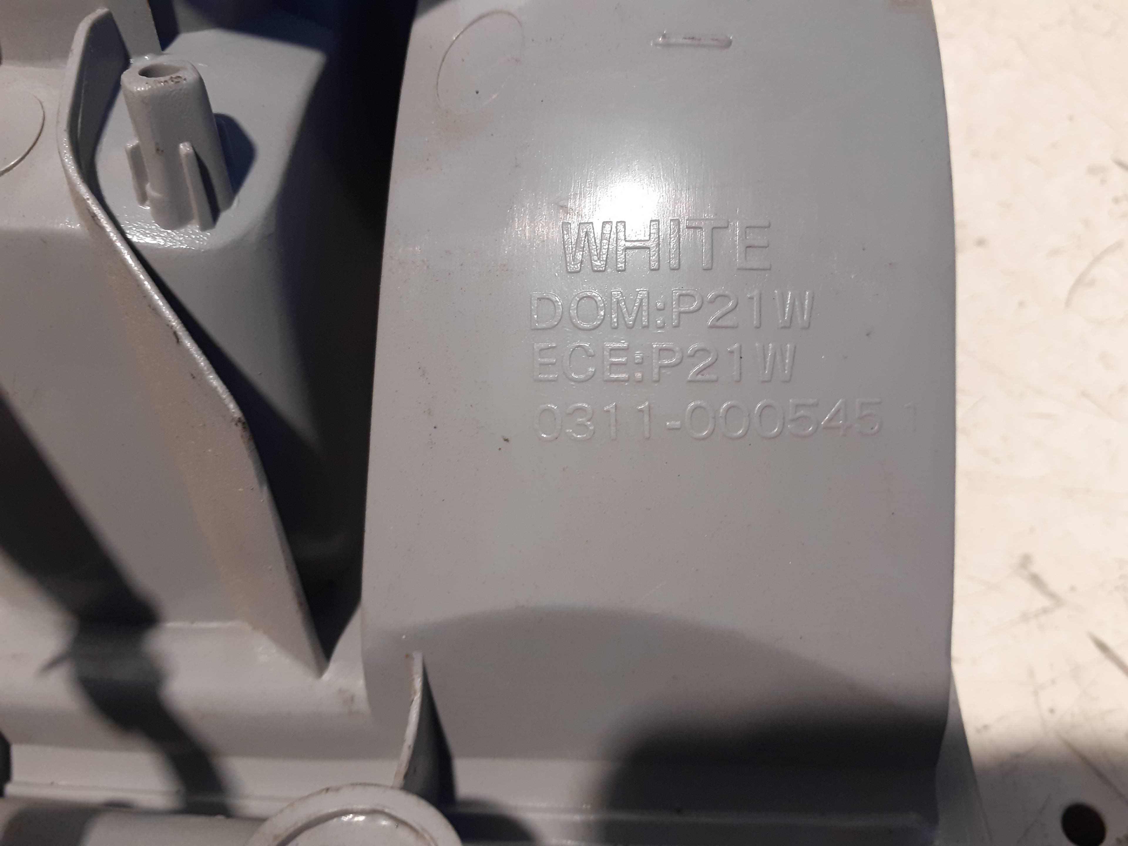 Piloto trasero izquierdo DAEWOO NEXIA 2