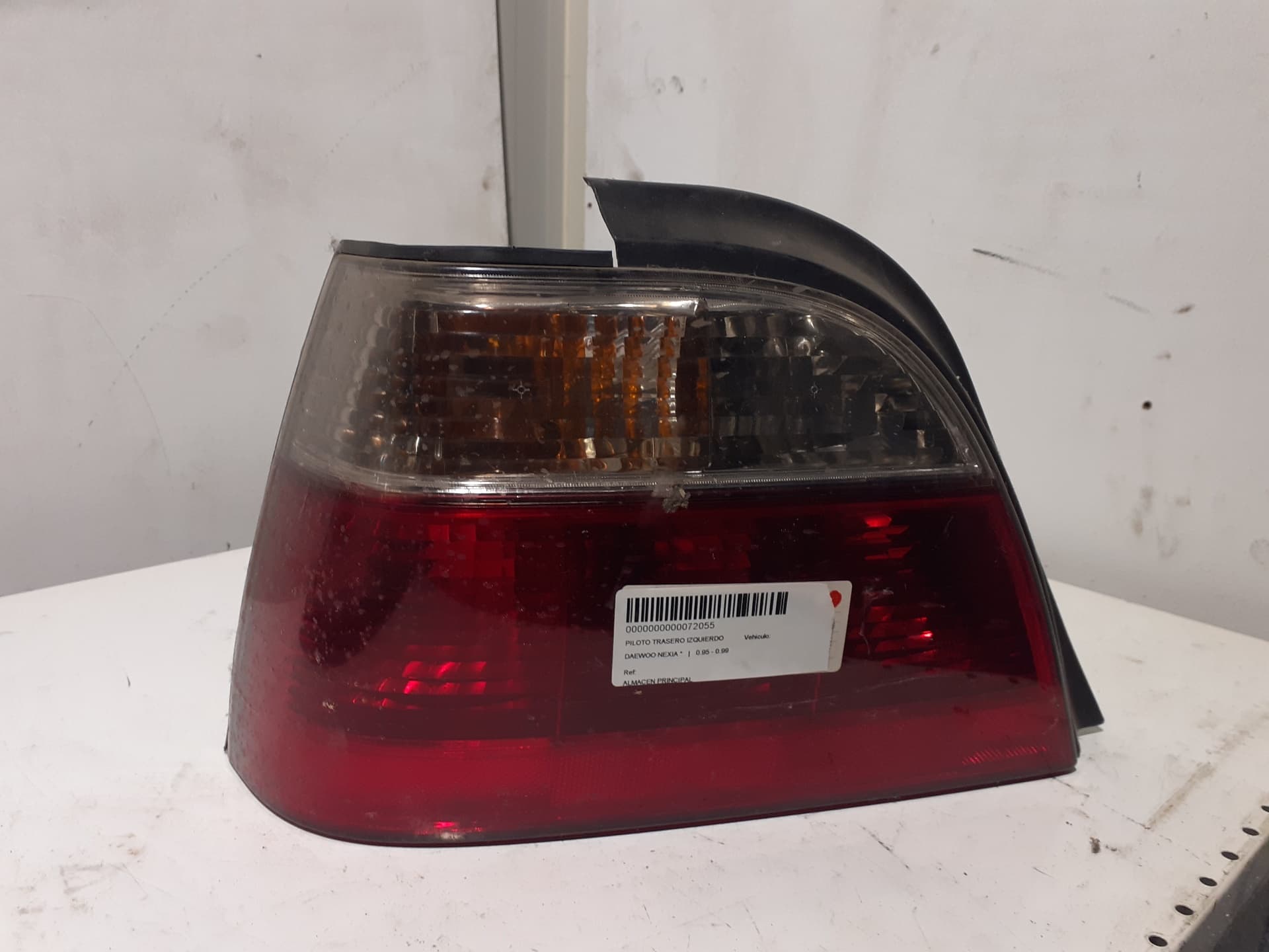 Piloto trasero izquierdo DAEWOO NEXIA