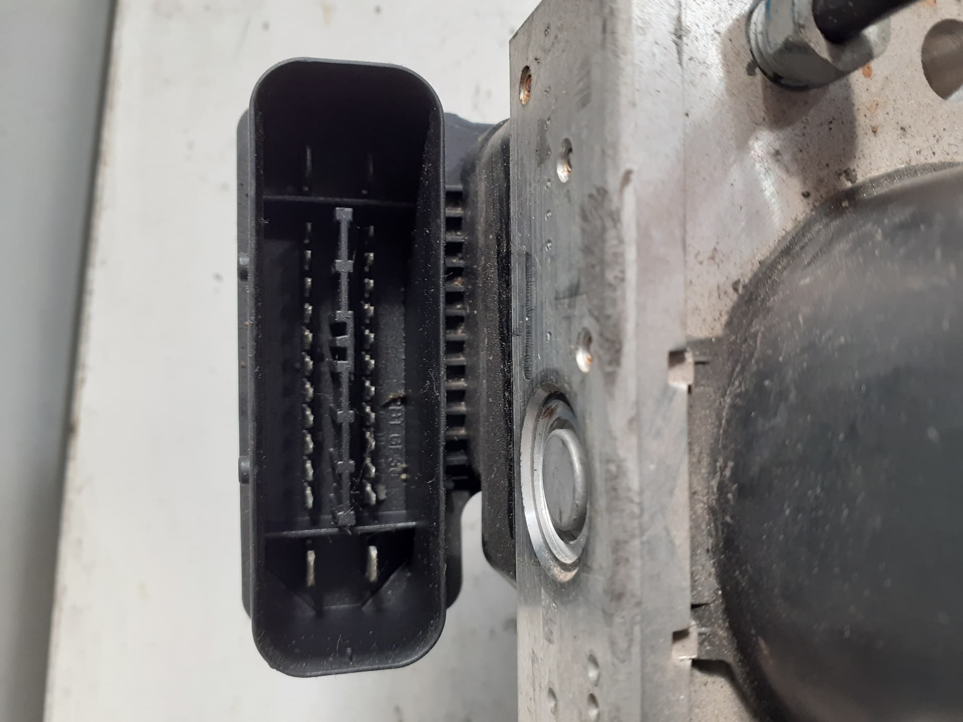 Centralita abs FORD FOCUS BERLINA (CAK) 4