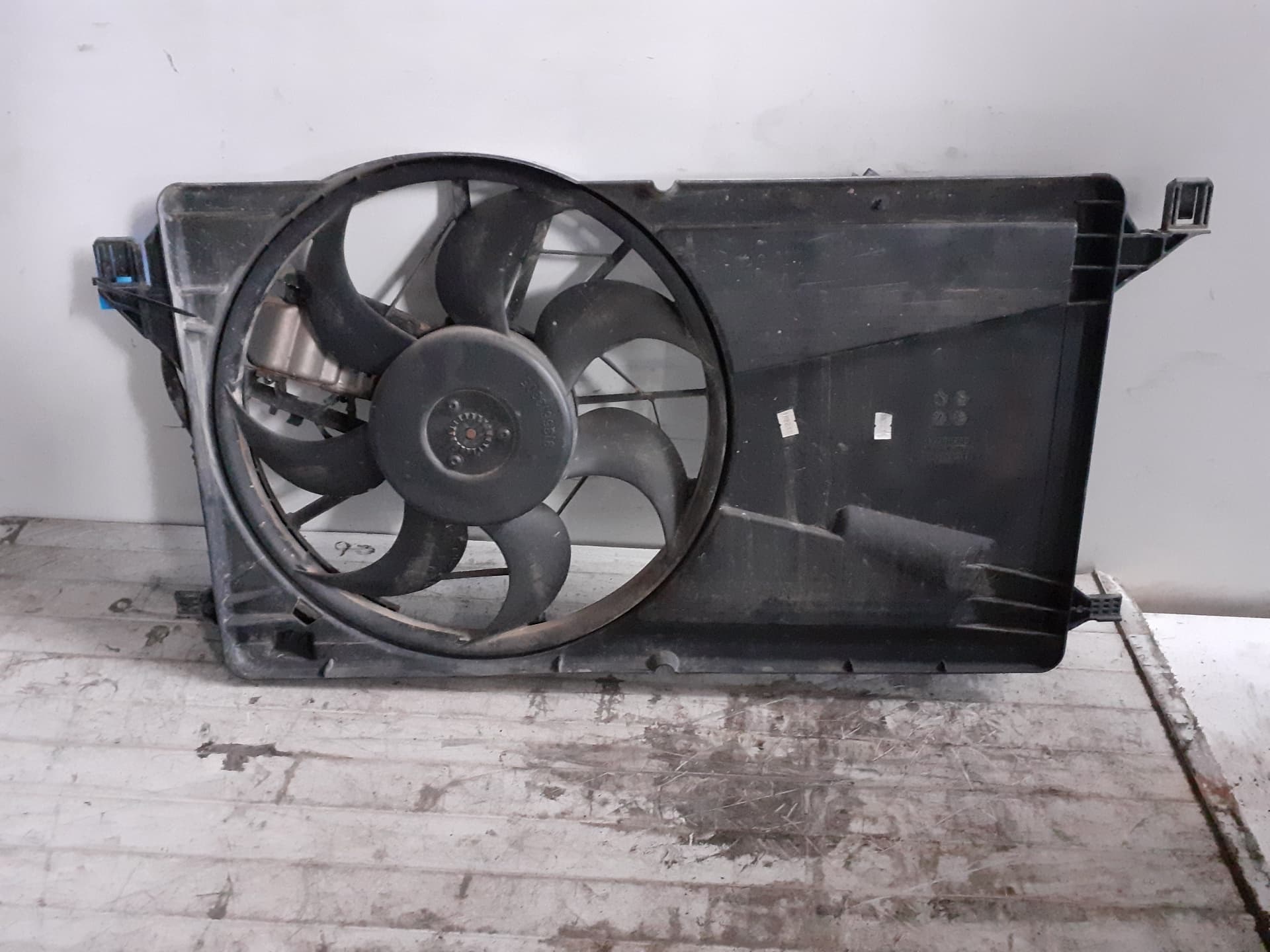 Electroventilador FORD FOCUS BERLINA (CAK) 2