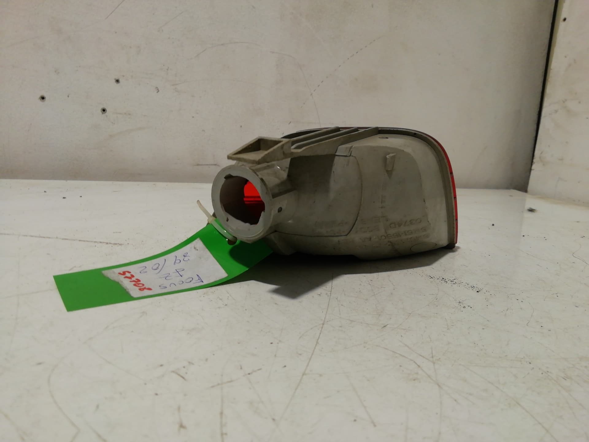 Faro antiniebla trasero izquierdo FORD FOCUS BERLINA (CAK) 2