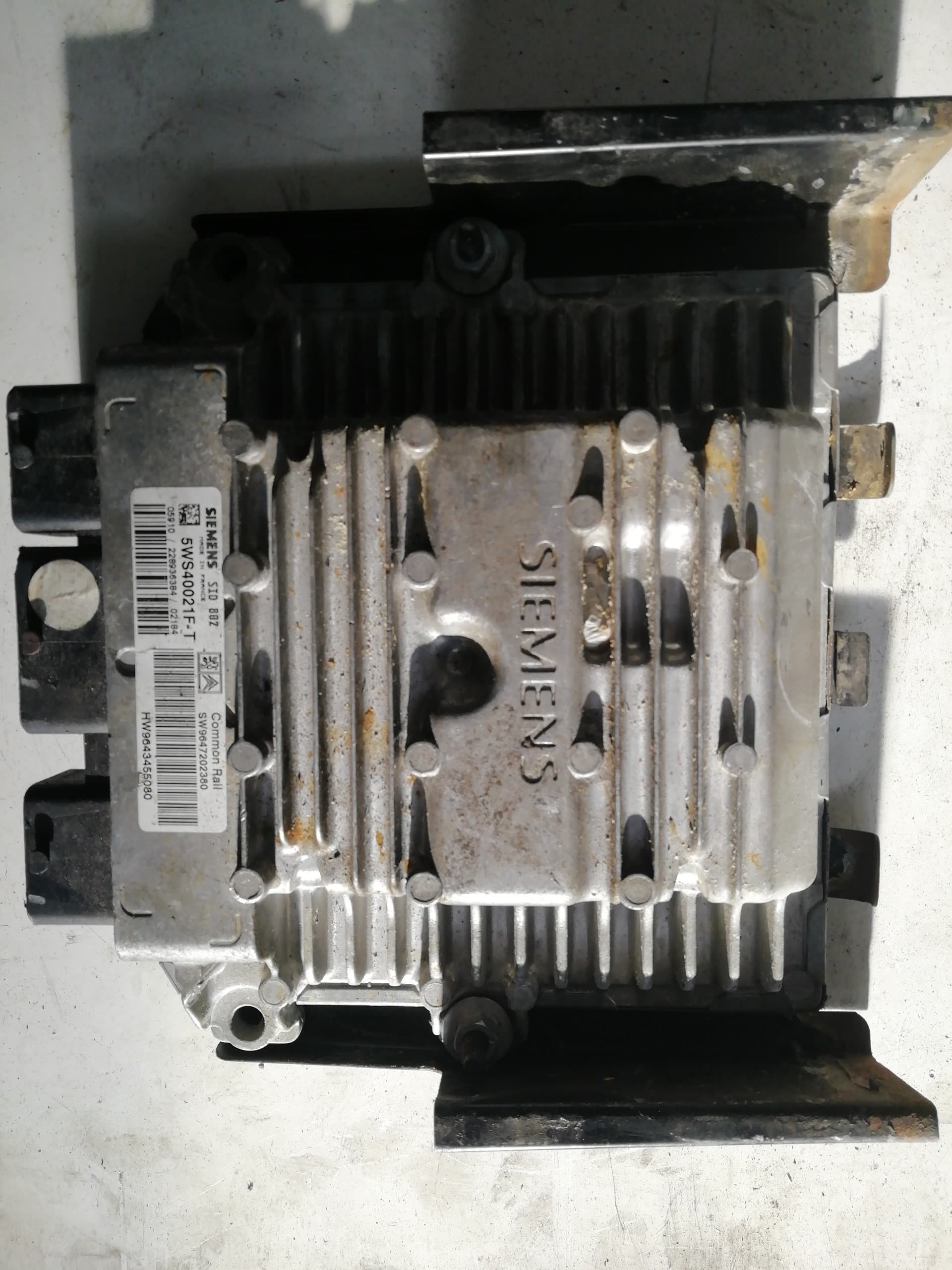 Centralita motor uce FORD FOCUS BERLINA (CAK)