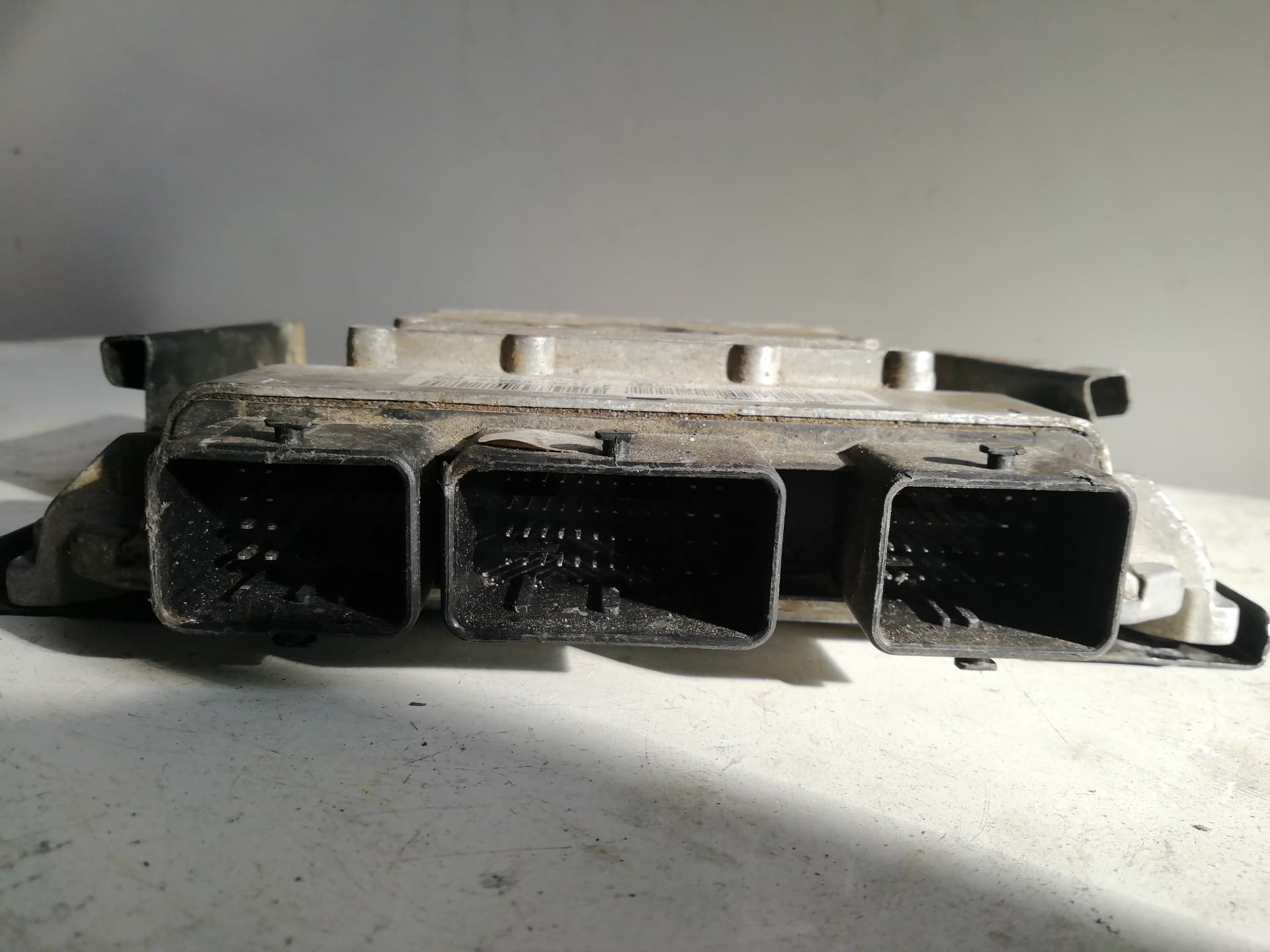 Centralita motor uce FORD FOCUS BERLINA (CAK) 2