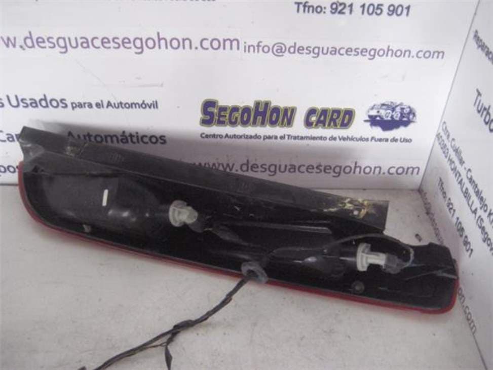 Piloto trasero izquierdo FORD FOCUS BERLINA (CAK) 2