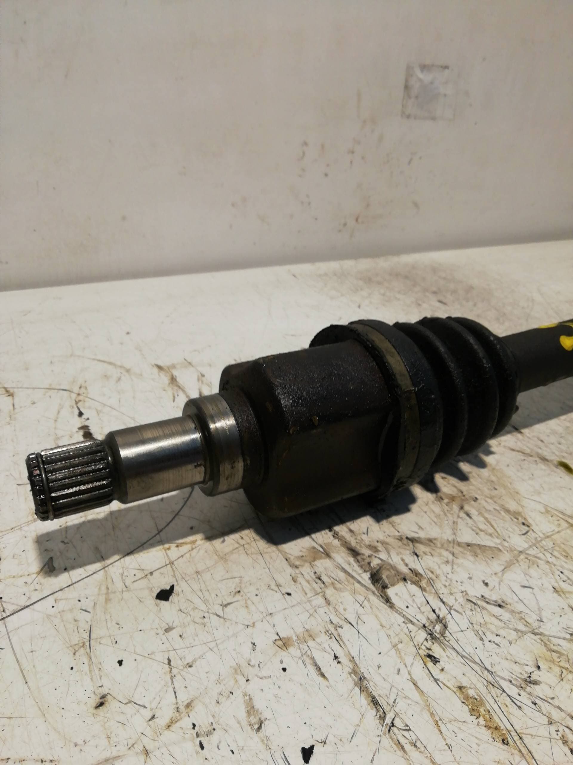 Transmision delantera izquierda FORD FOCUS BERLINA (CAK) 2