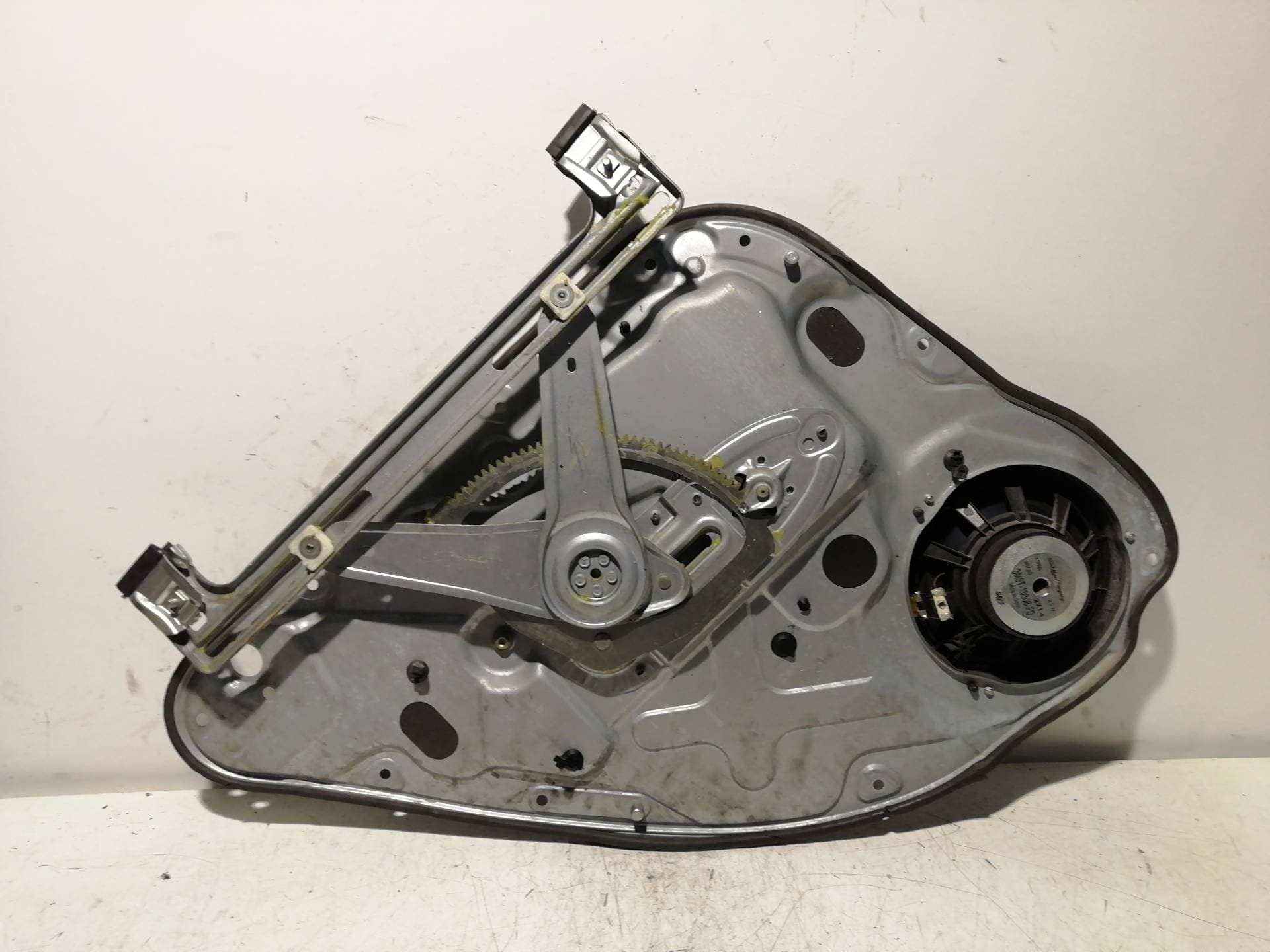 Elevalunas trasero derecho FORD FOCUS BERLINA (CAK) 4