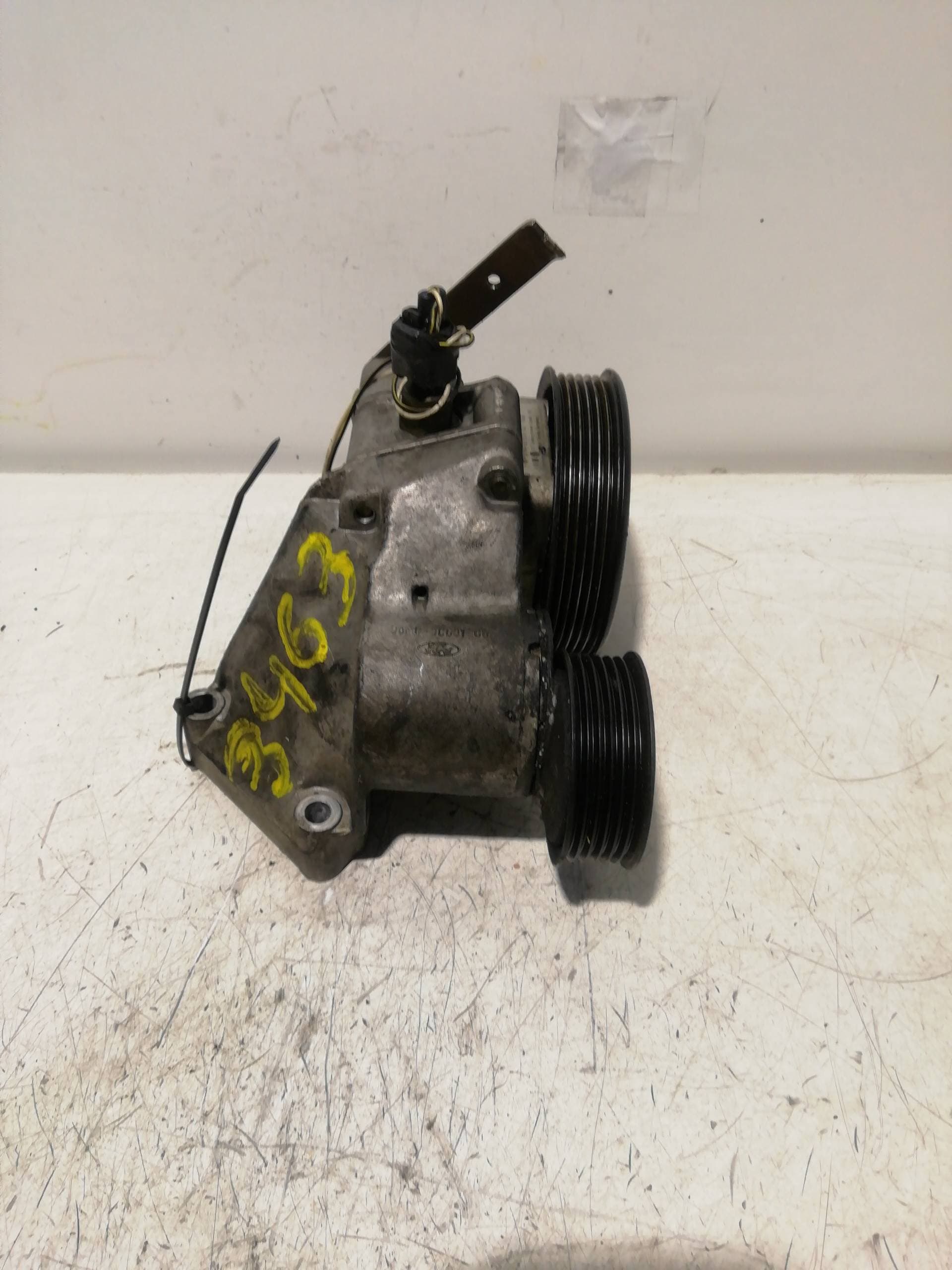 Bomba direccion FORD FOCUS BERLINA (CAK) 3