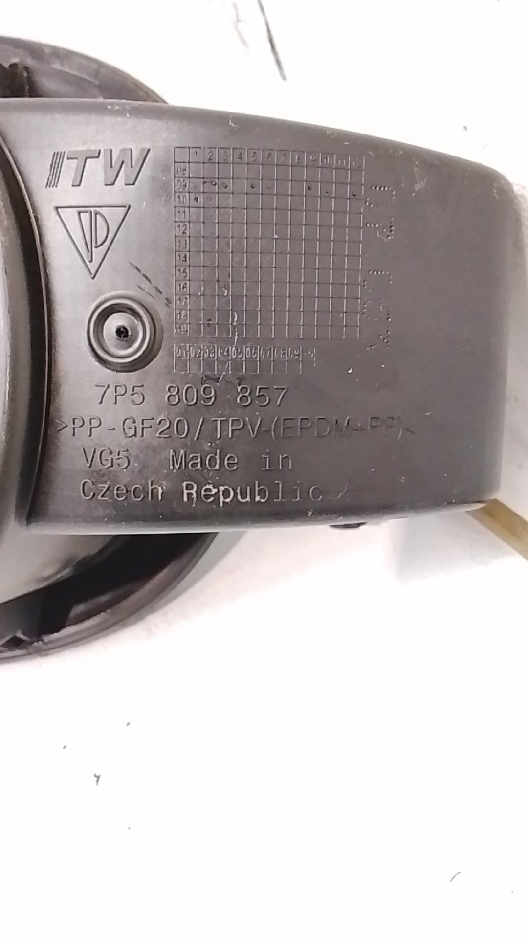 Tapa exterior combustible PORSCHE CAYENNE (9PA) 2