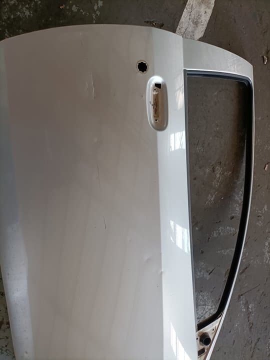 Puerta delantera derecha FORD KA (CCQ) 3