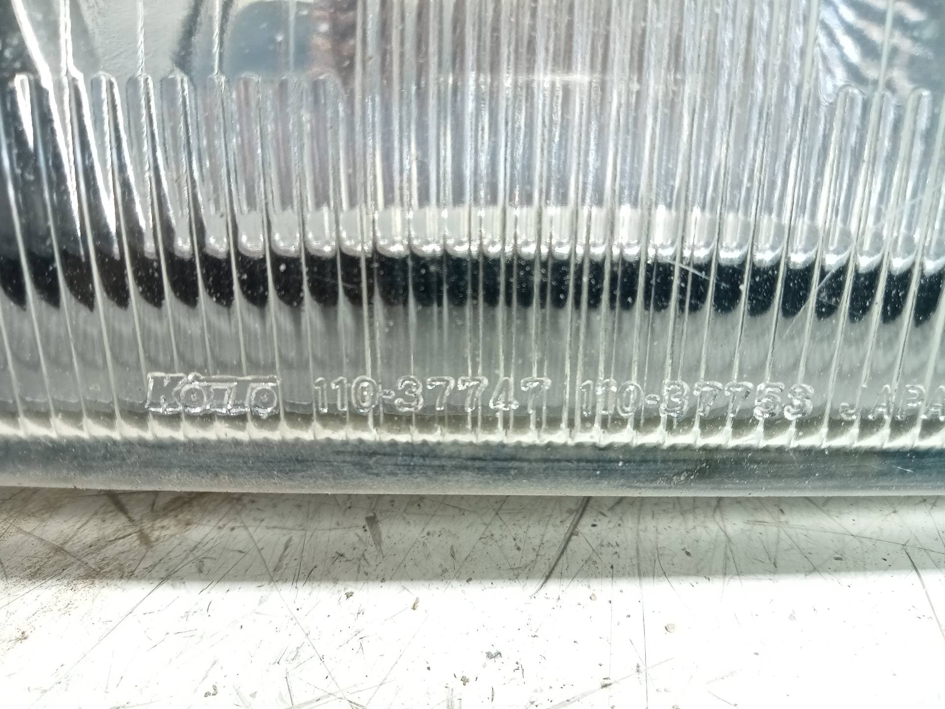Faro izquierdo MITSUBISHI MONTERO (V20/V40) 5