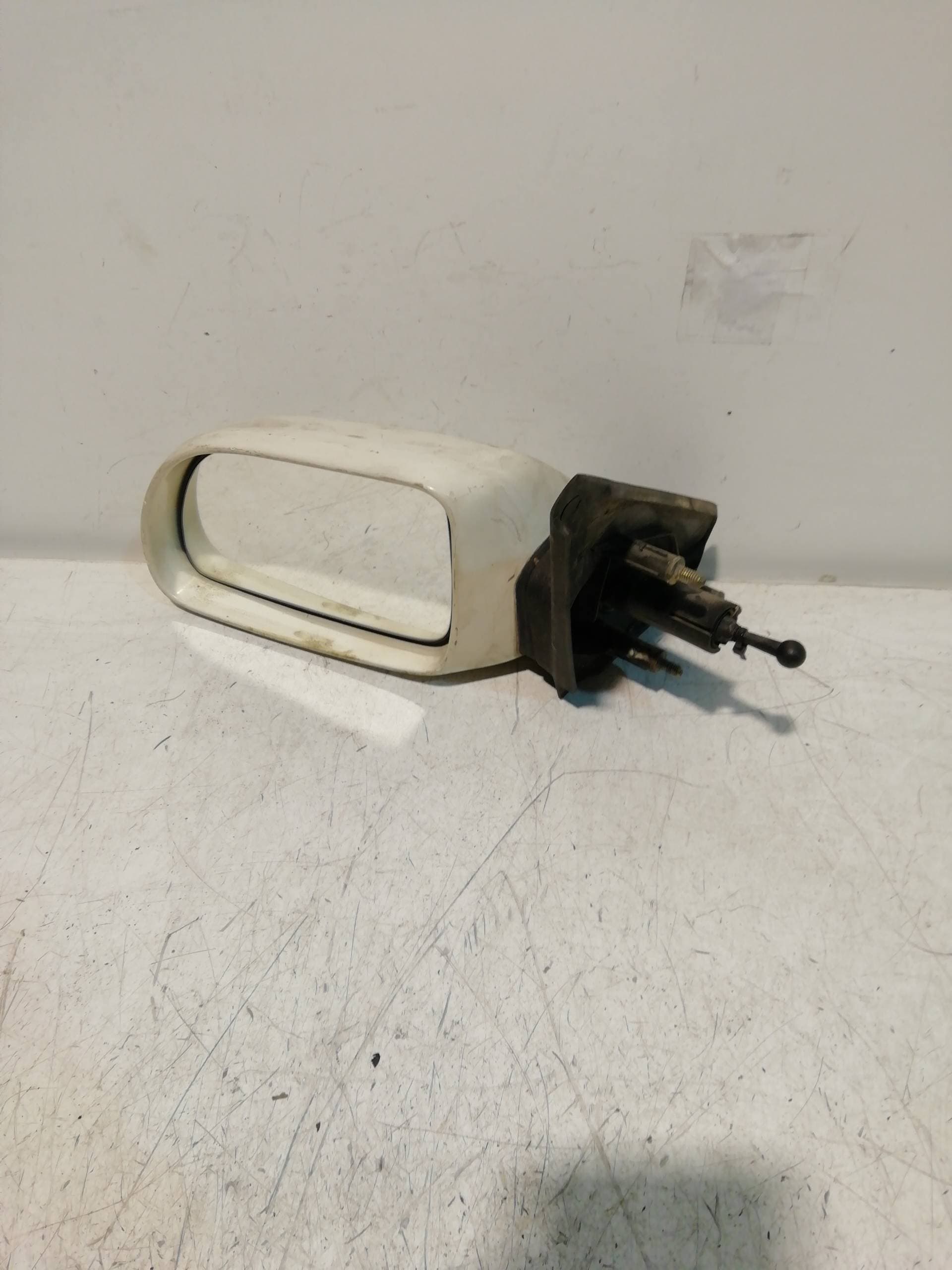 Retrovisor izquierdo RENAULT 19 (B/C/L53)