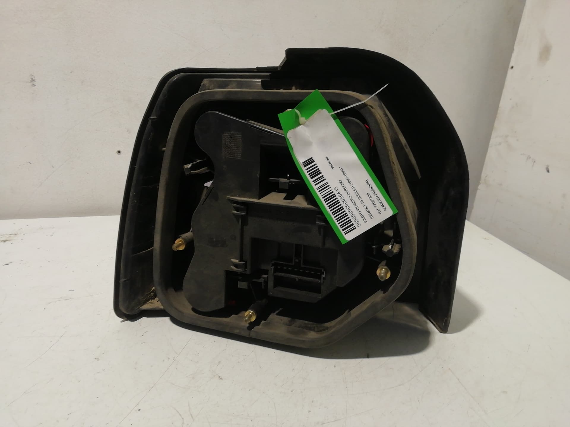 Piloto trasero derecho RENAULT 19 (B/C/L53) 2