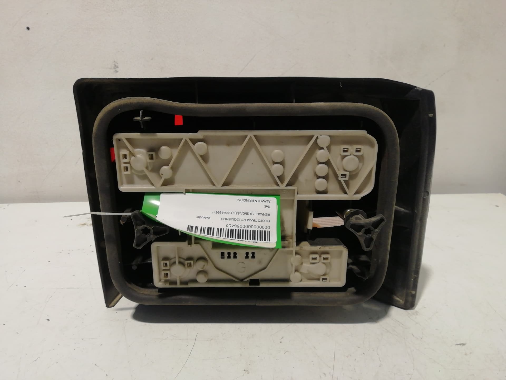Piloto trasero izquierdo RENAULT 19 (B/C/L53) 2