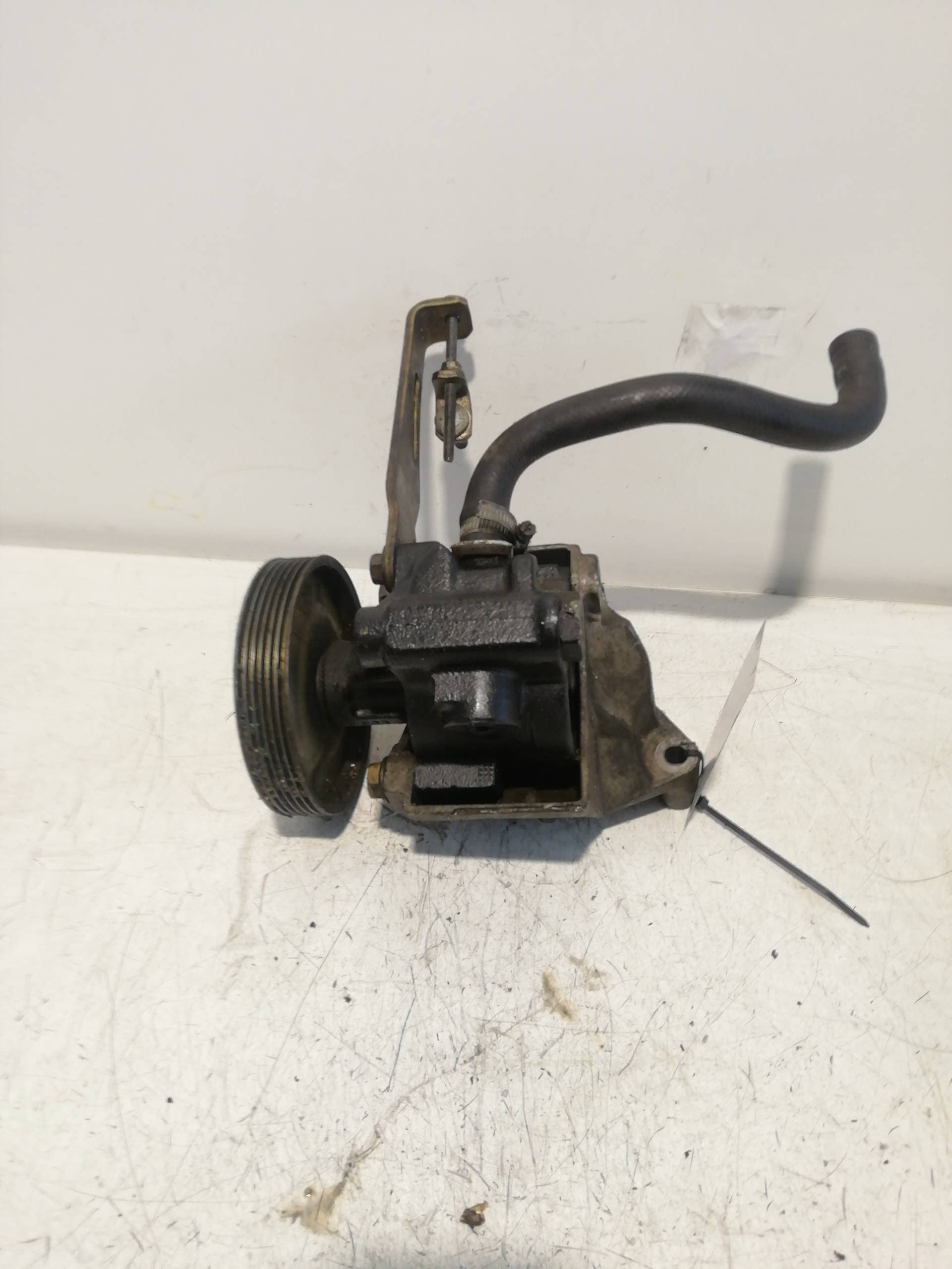 Bomba direccion RENAULT 19 (B/C/L53) 5