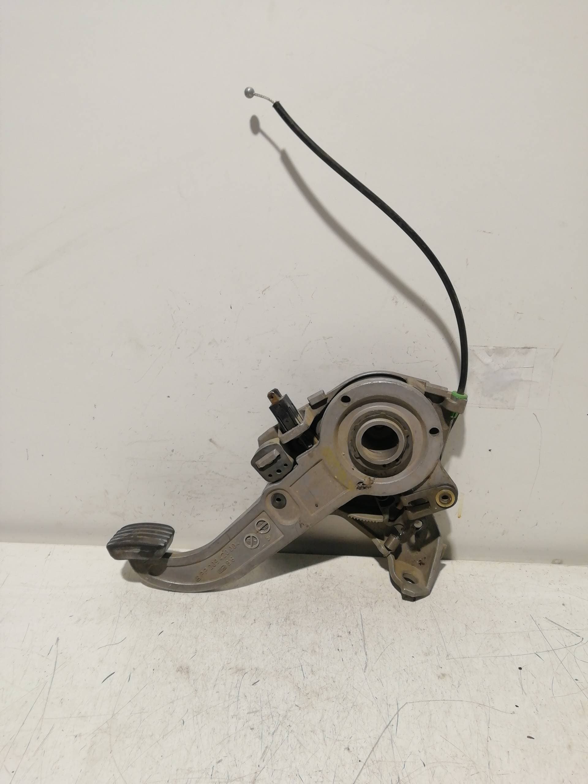 Palanca freno de mano MERCEDES-BENZ CLASE E (W124) BERLINA