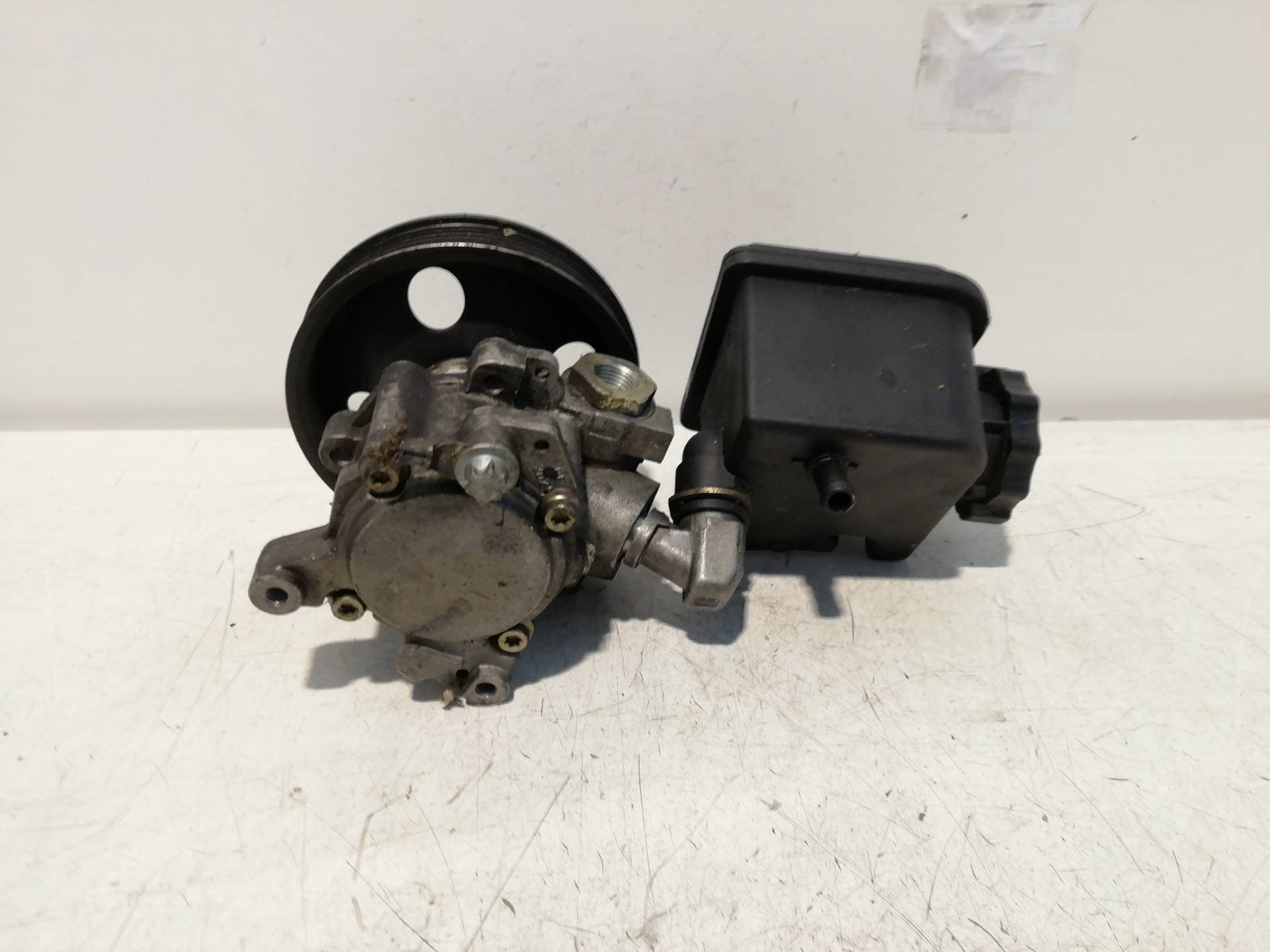 Bomba direccion MERCEDES-BENZ CLASE E (W124) BERLINA 5