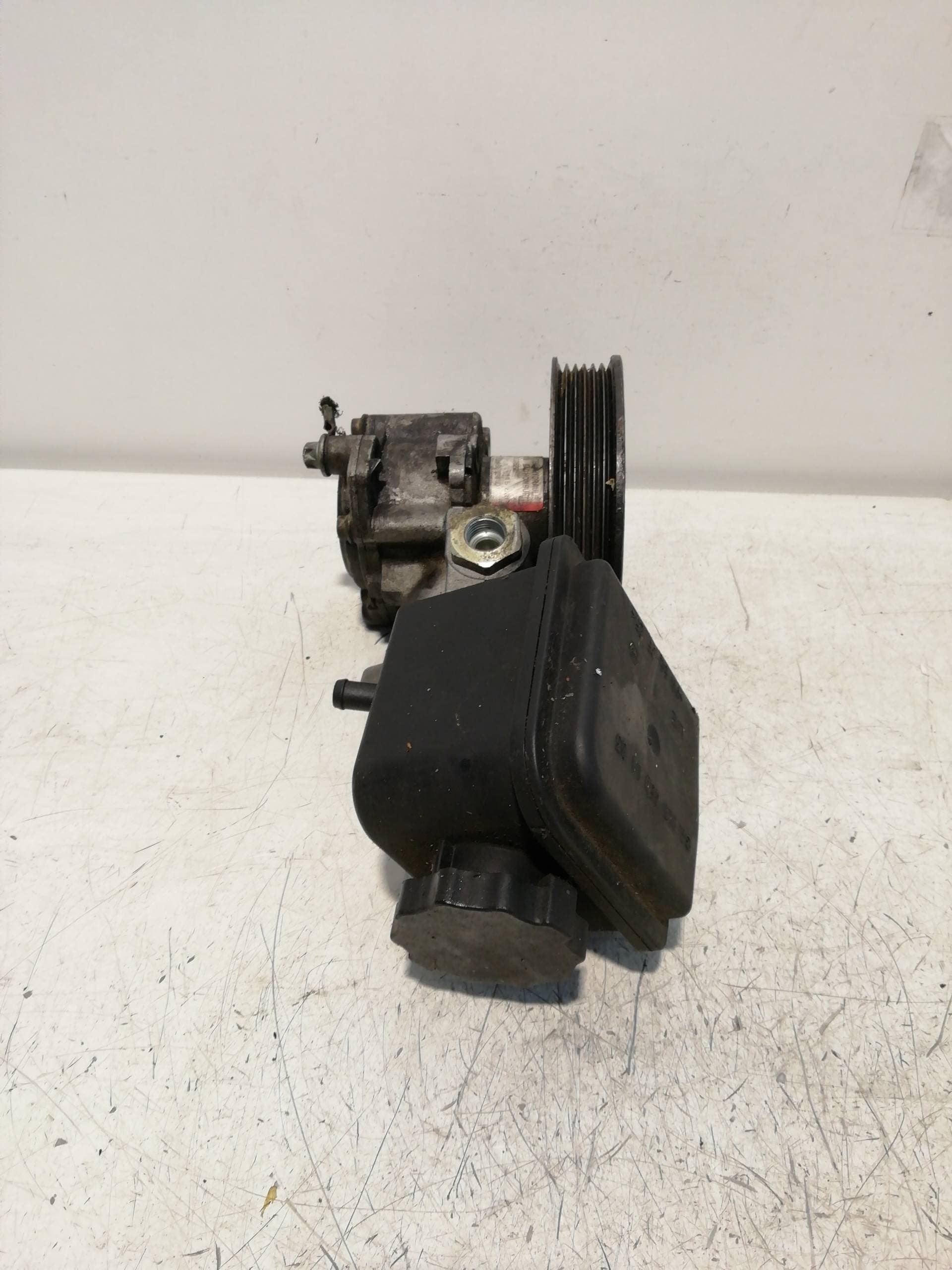 Bomba direccion MERCEDES-BENZ CLASE E (W124) BERLINA 4