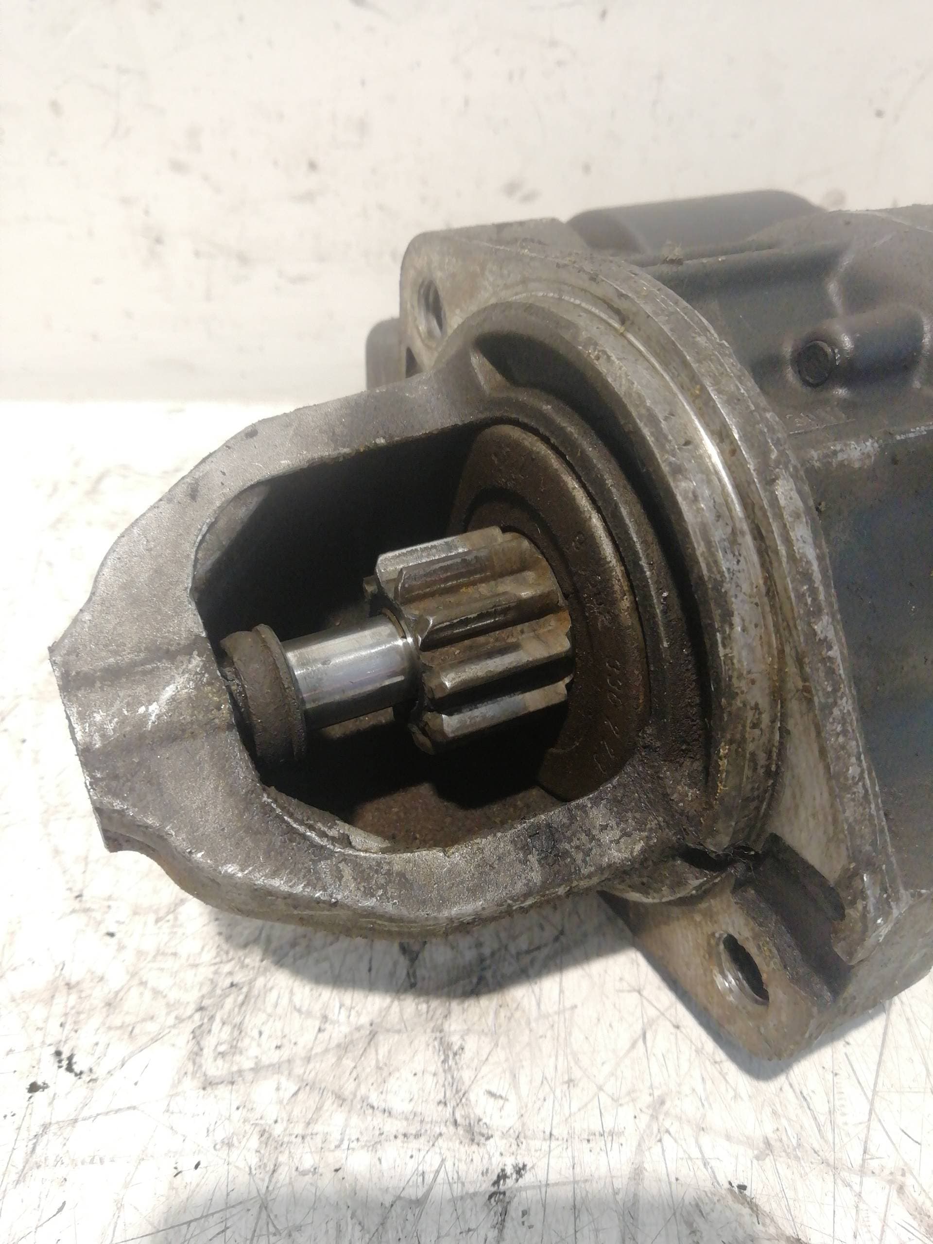 Motor arranque MERCEDES-BENZ CLASE E (W124) BERLINA 3