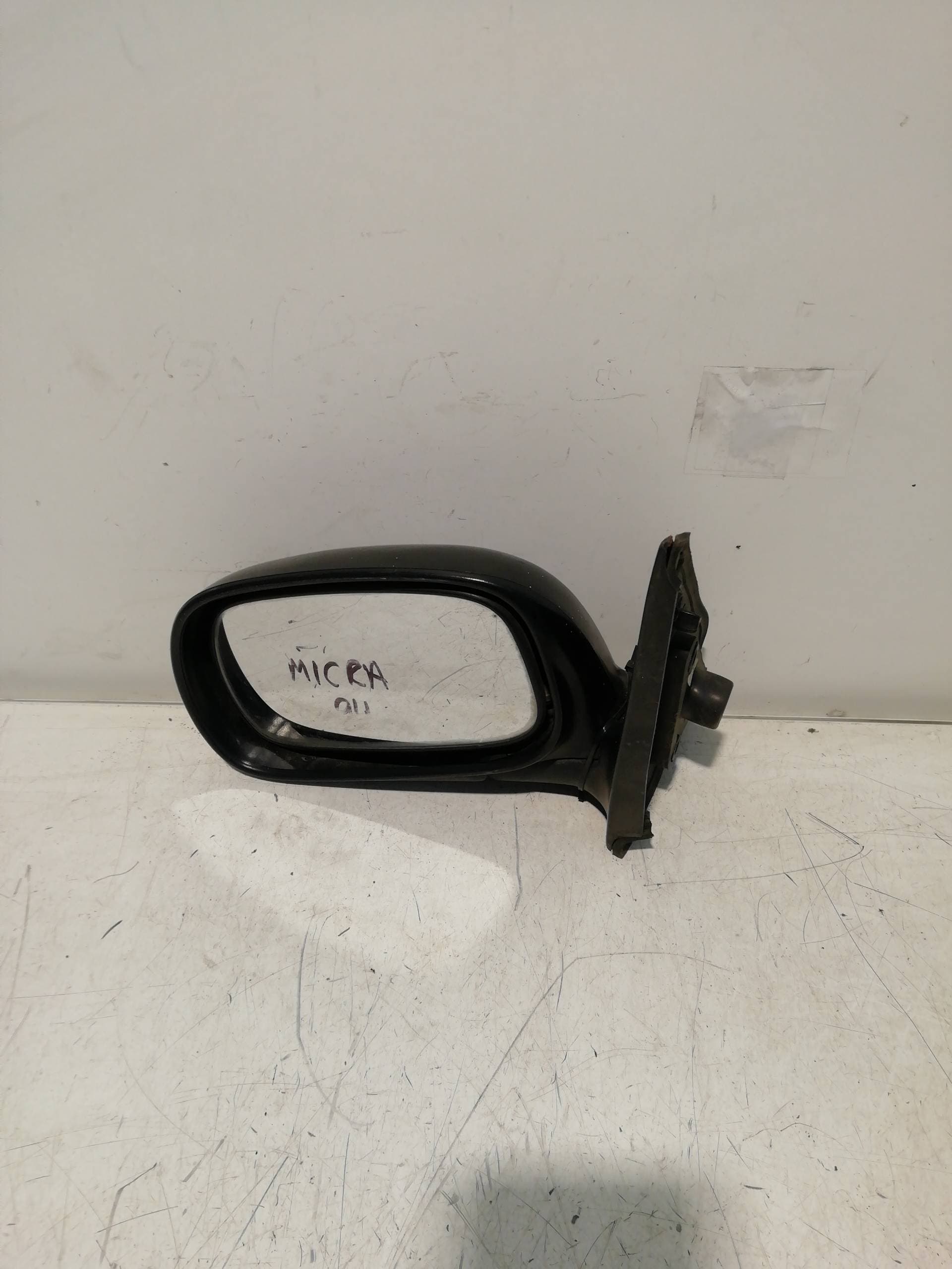 Retrovisor izquierdo NISSAN MICRA (K11)