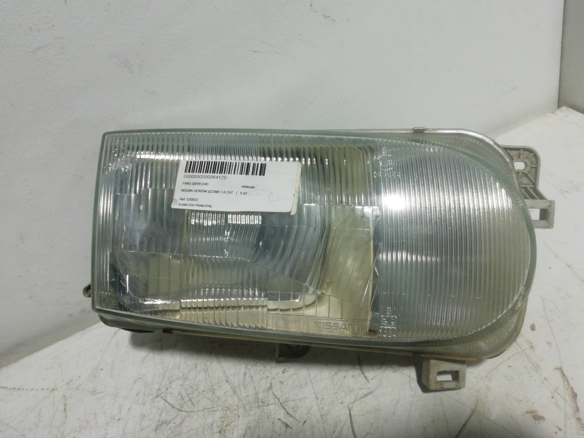 Faro derecho NISSAN MICRA (K11)
