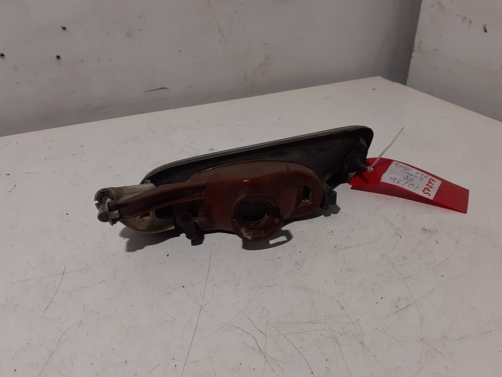 Faro antiniebla derecho BMW SERIE 3 BERLINA (E30) 2